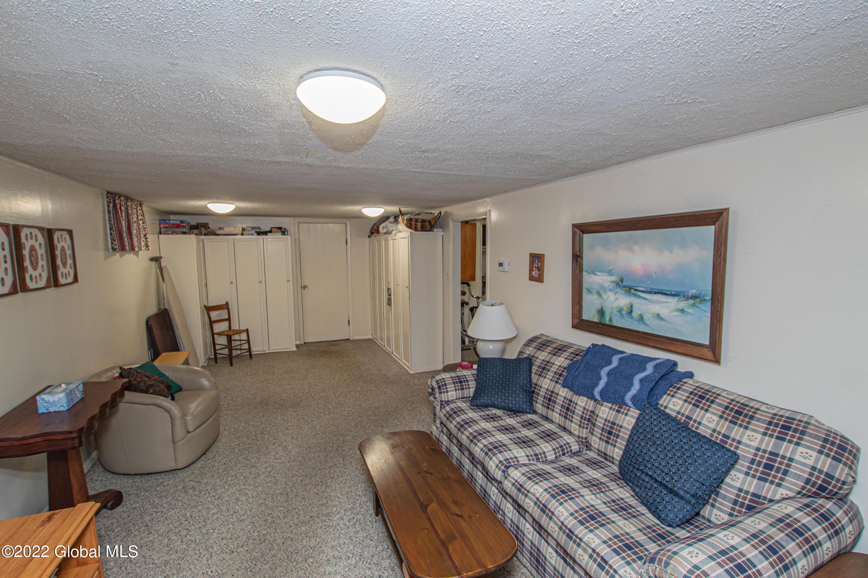 3331 NY Highway 43