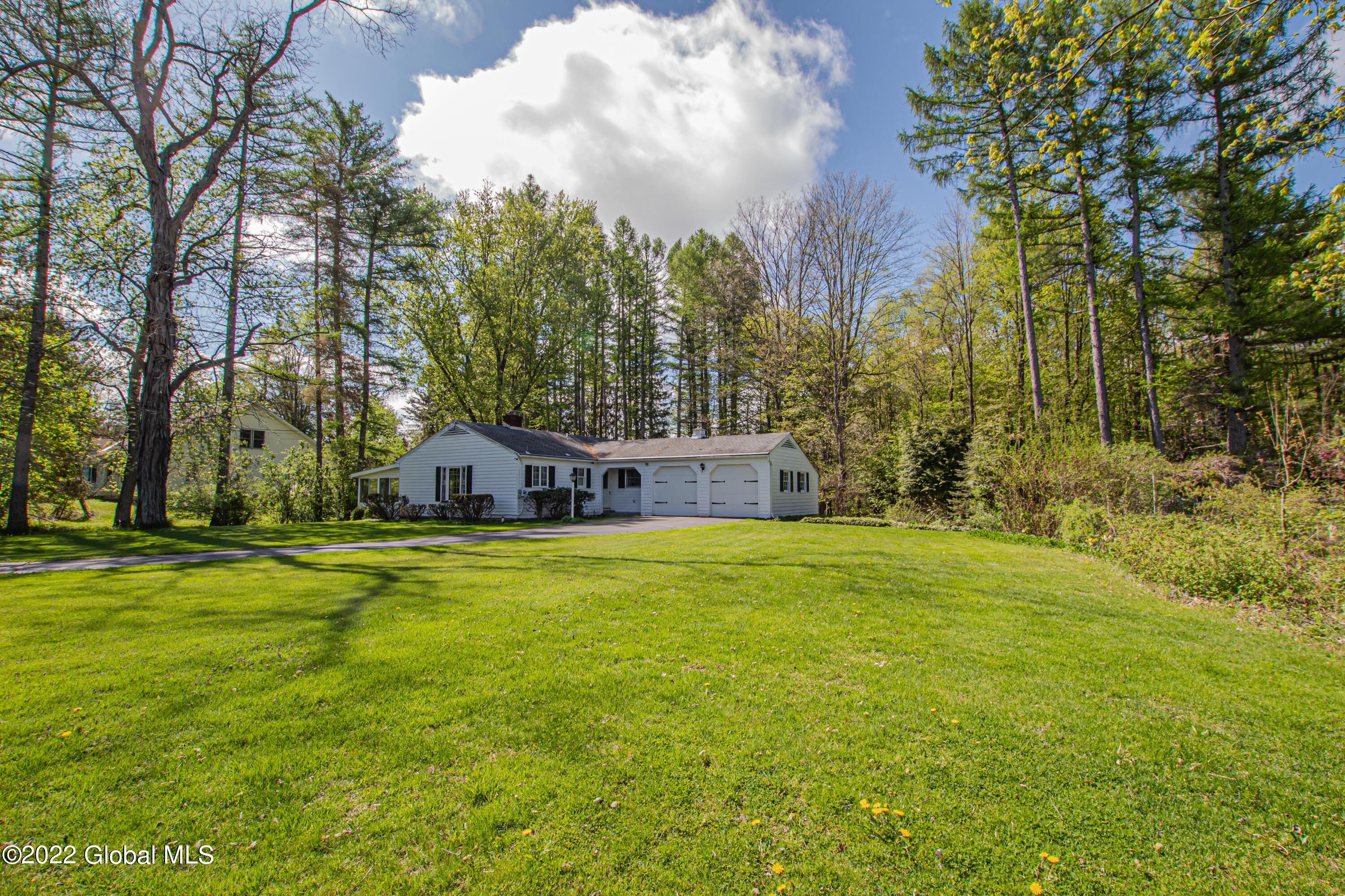 3331 NY Highway 43