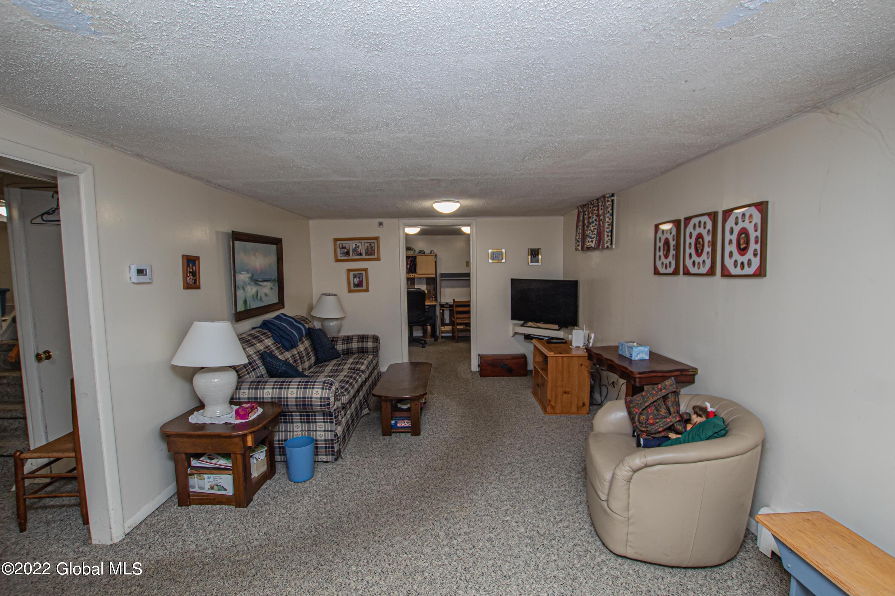 3331 NY Highway 43