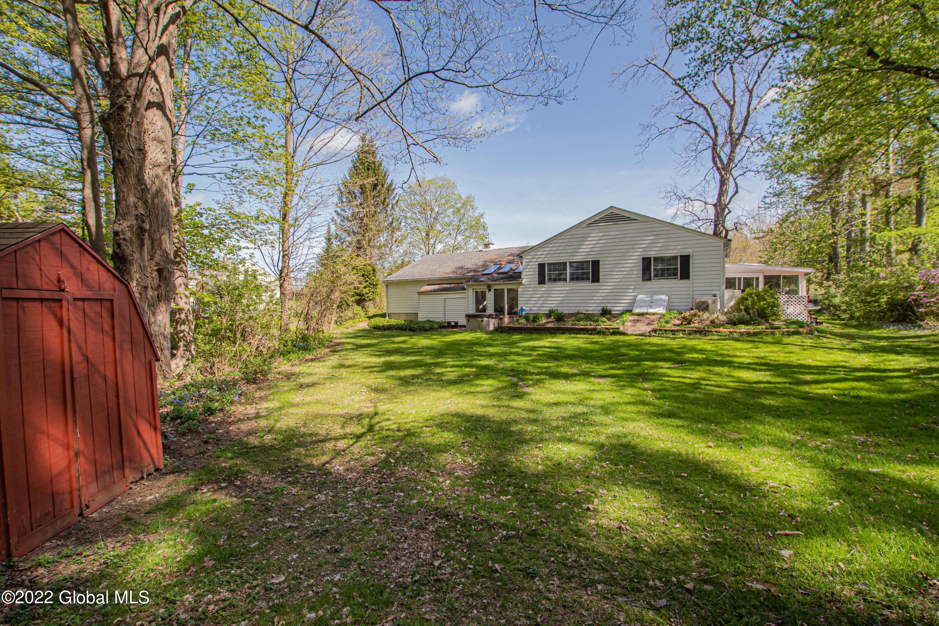 3331 NY Highway 43