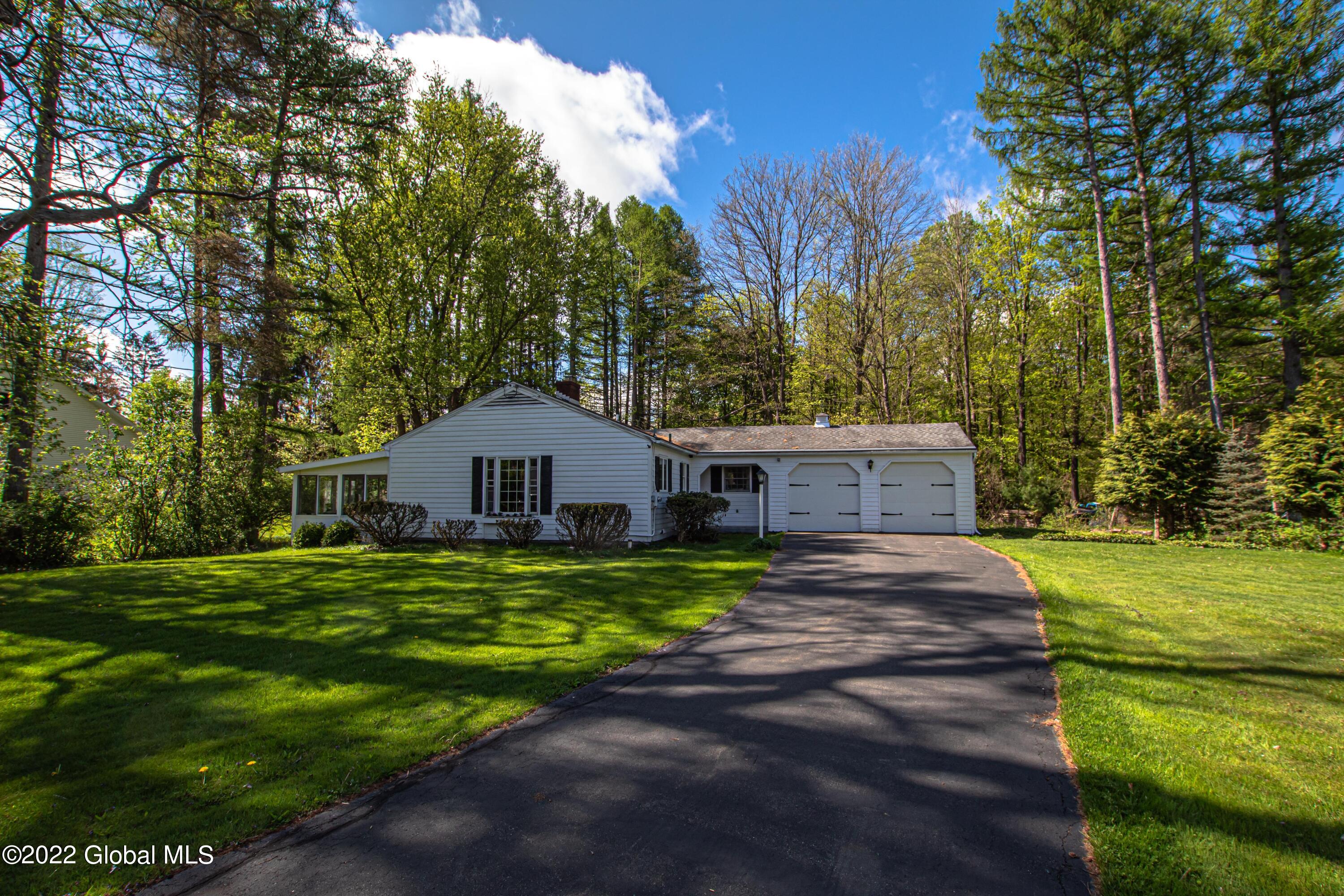 3331 NY Highway 43