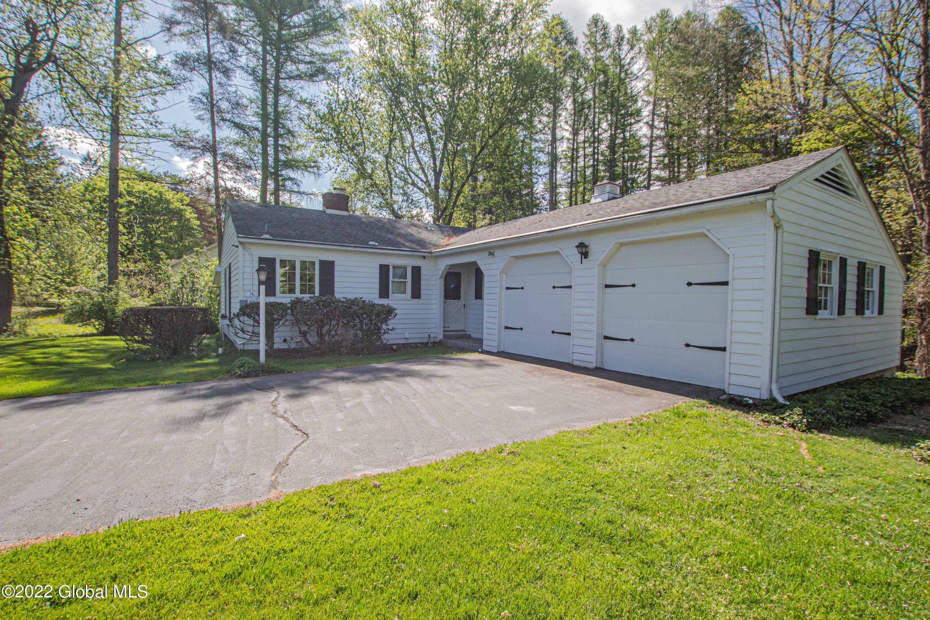 3331 NY Highway 43
