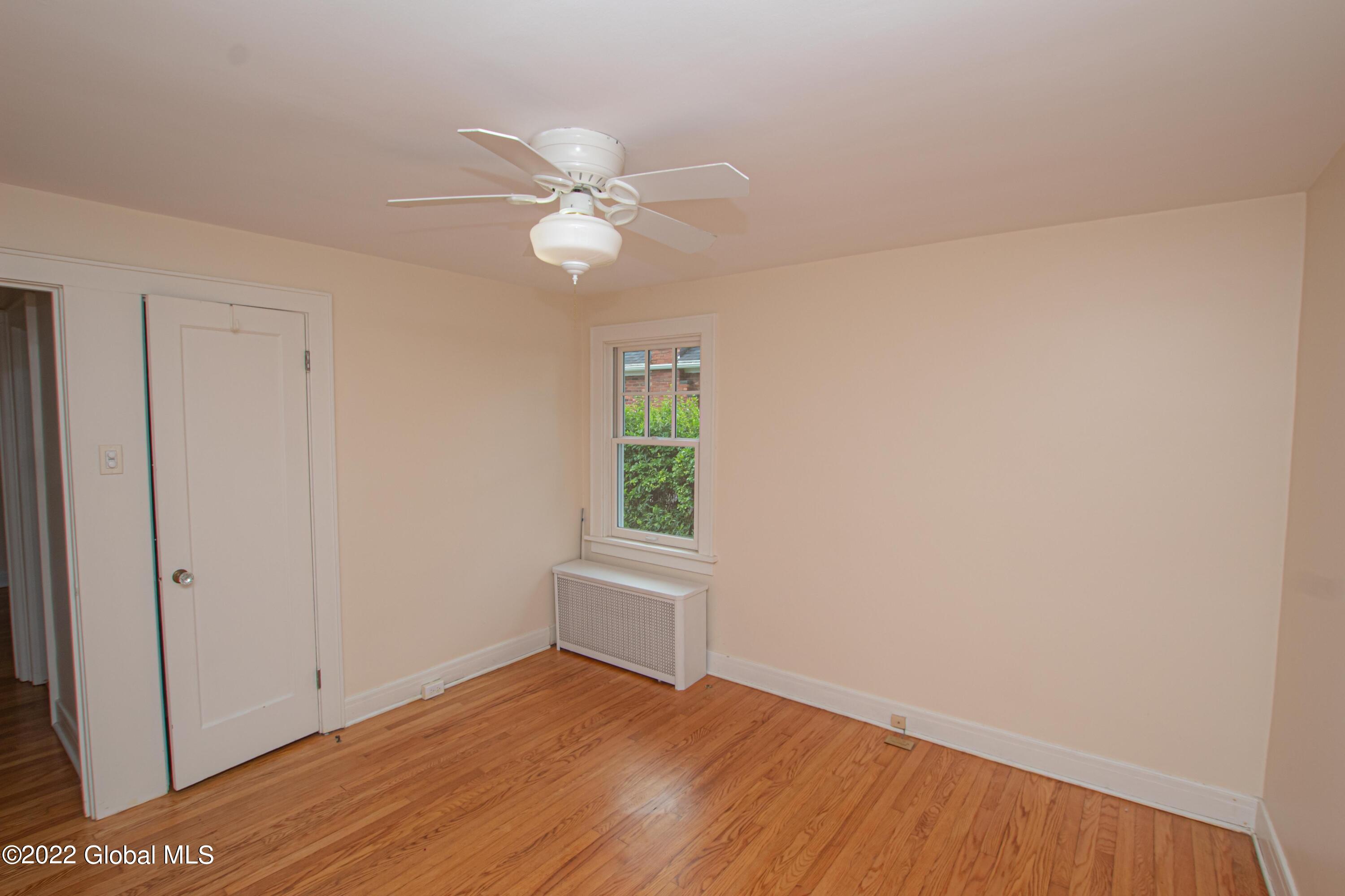 8 Center View Drive