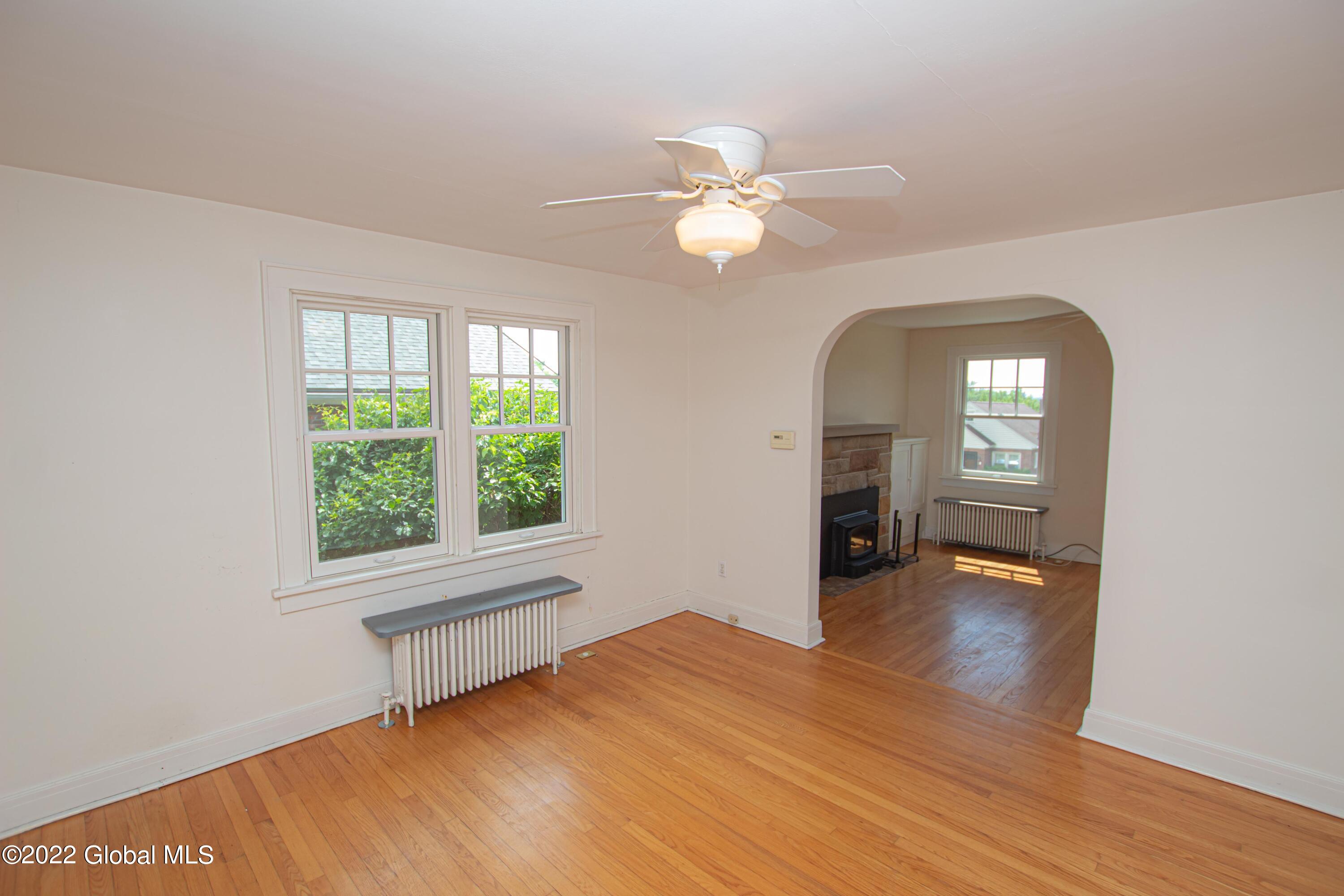 8 Center View Drive