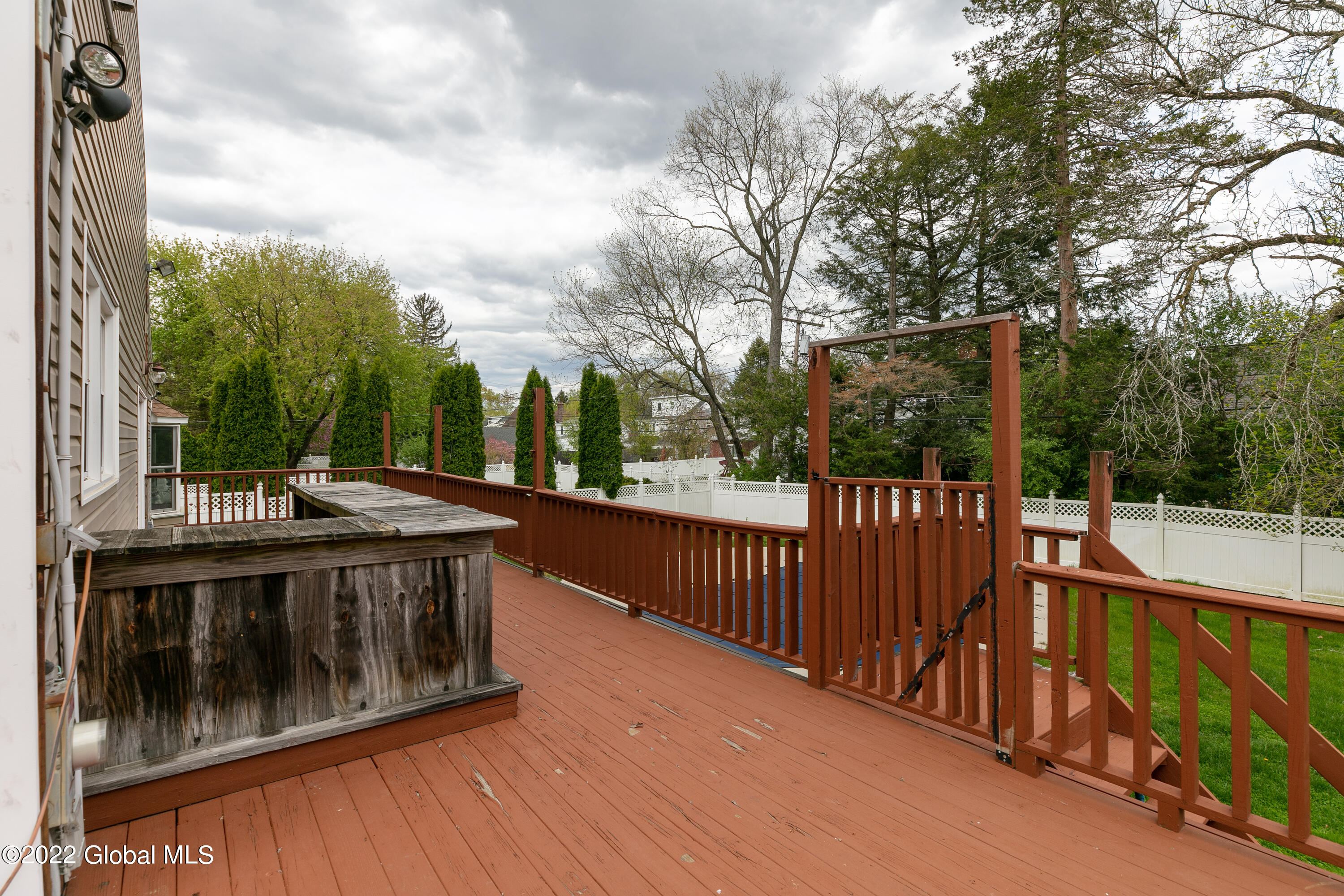 161 Holmes Dale