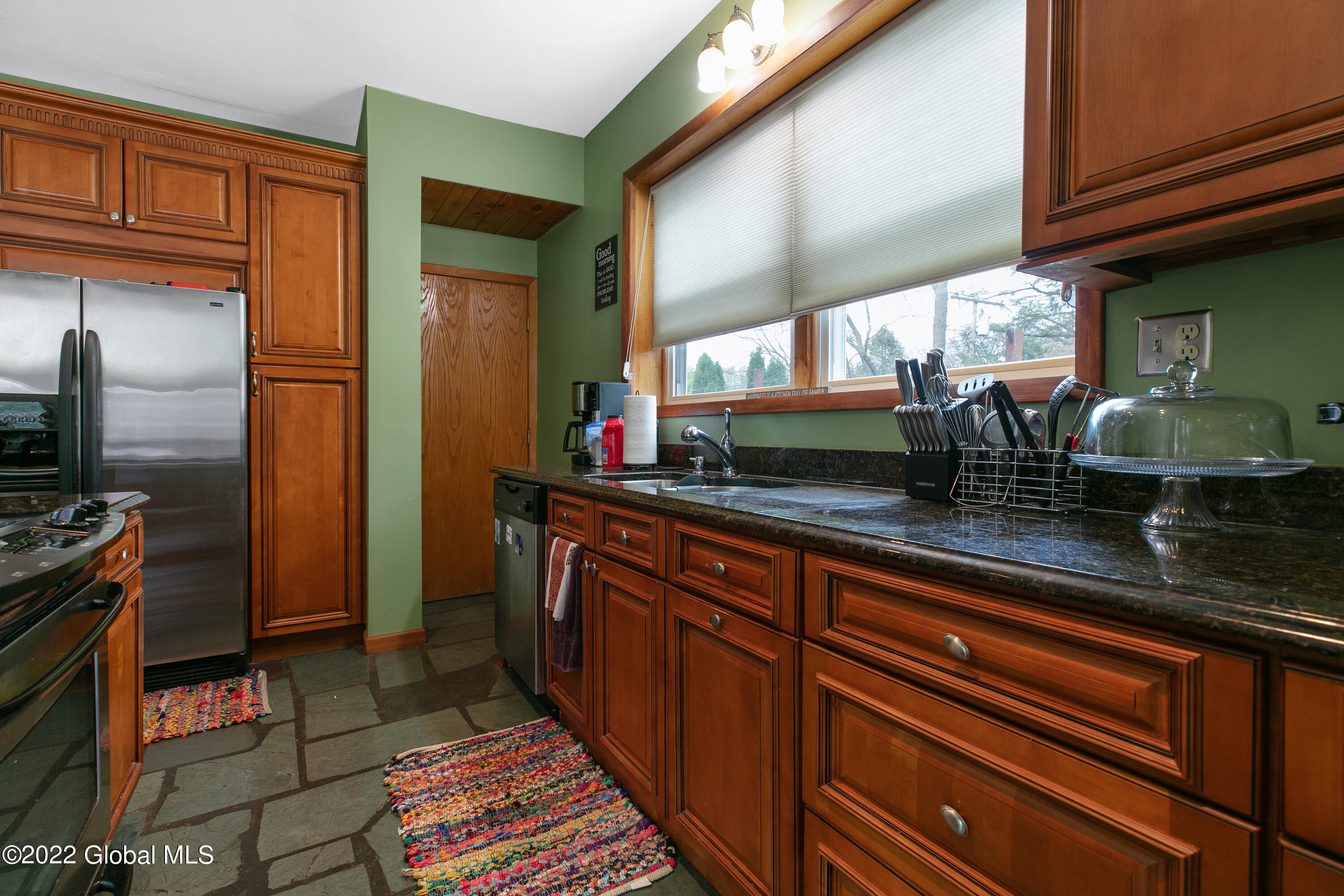 161 Holmes Dale