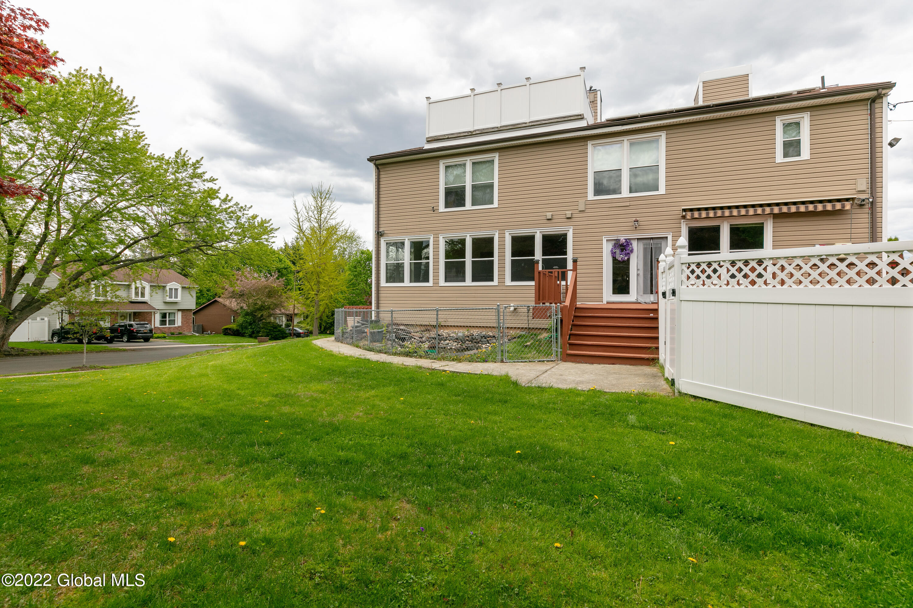 161 Holmes Dale