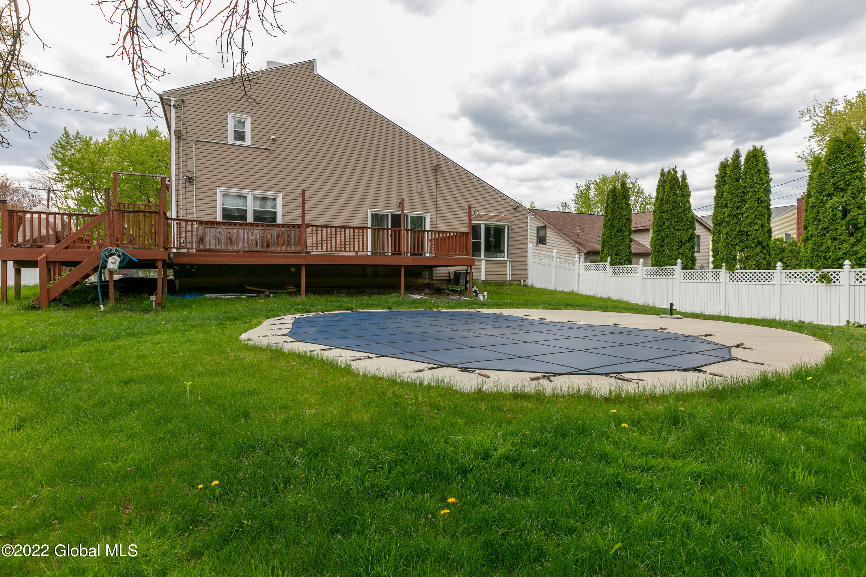 161 Holmes Dale