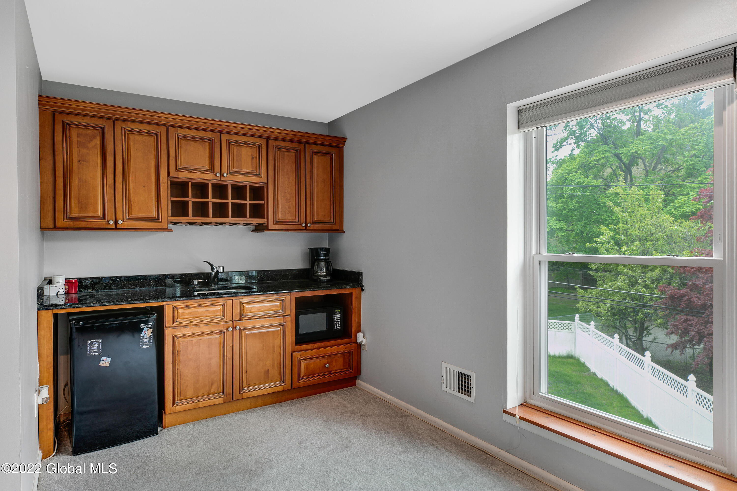 161 Holmes Dale