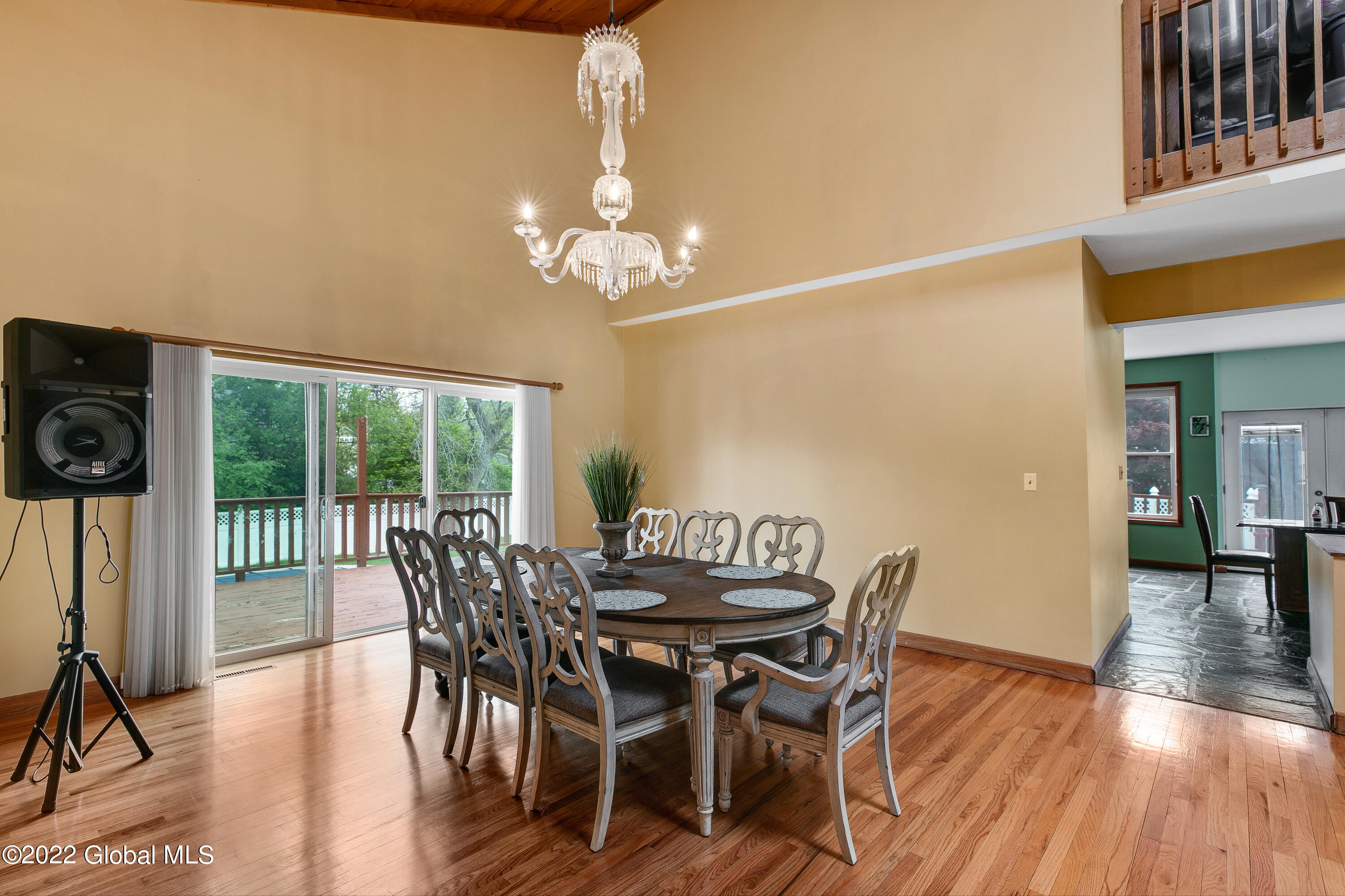 161 Holmes Dale
