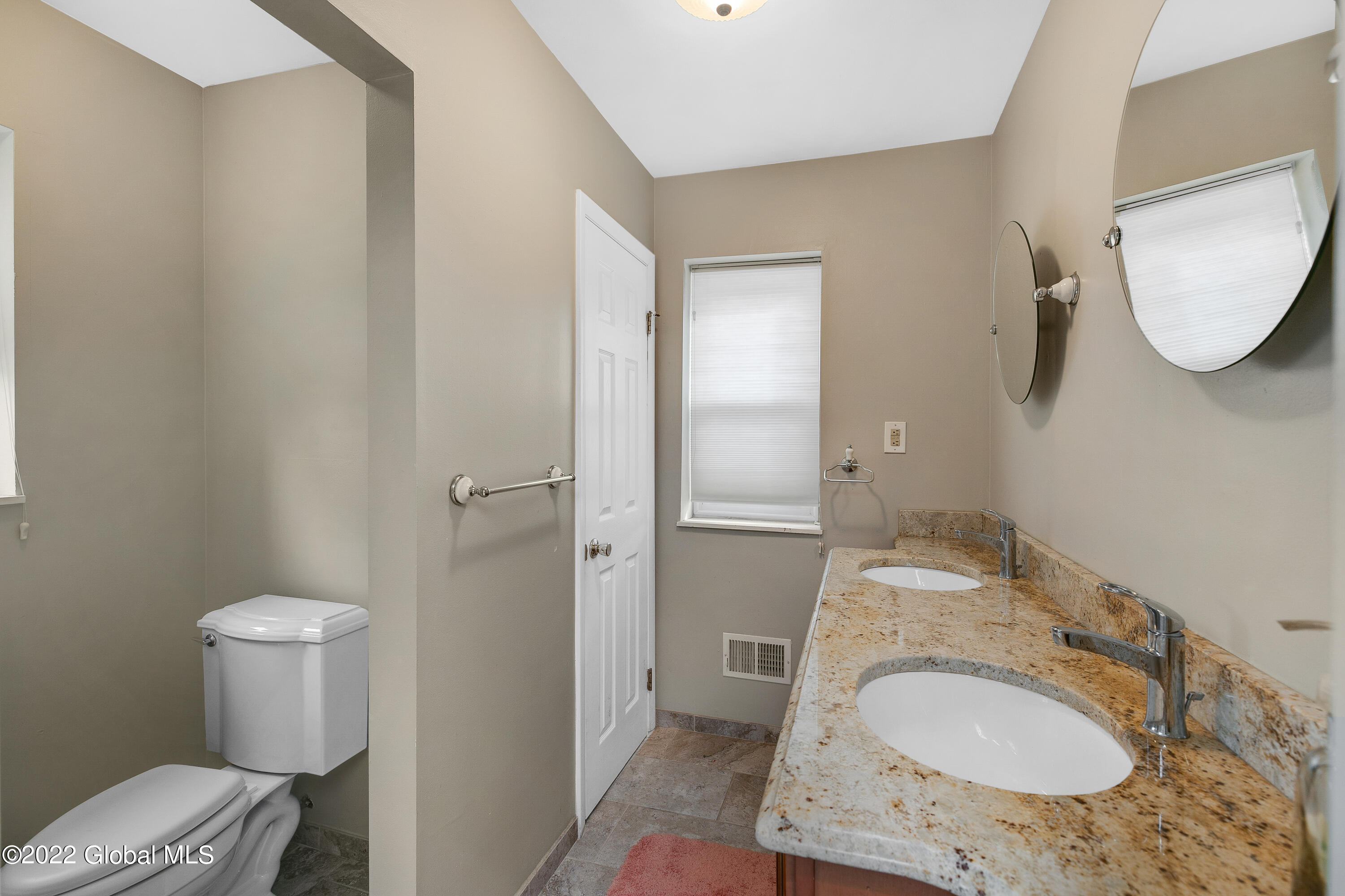 161 Holmes Dale