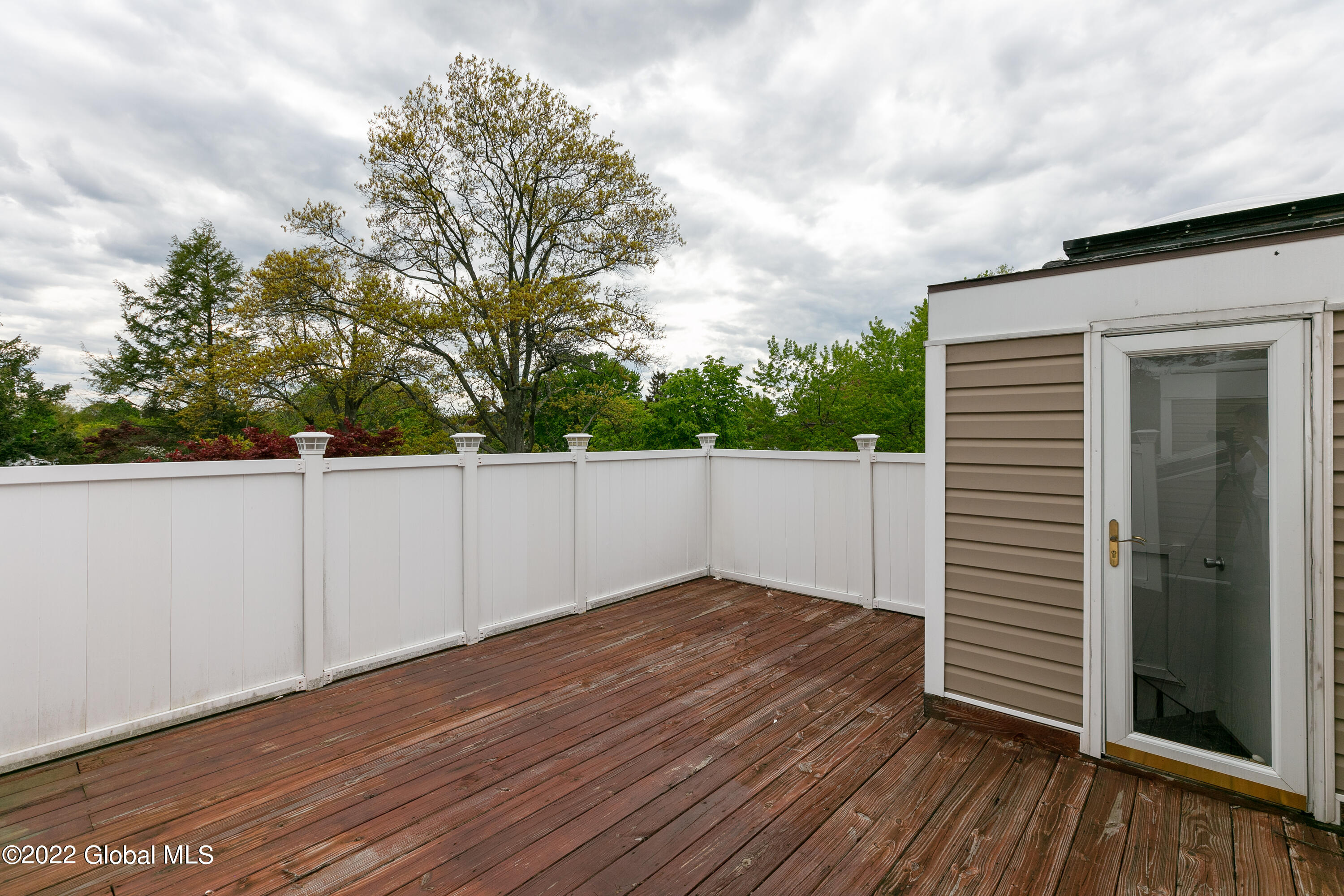161 Holmes Dale