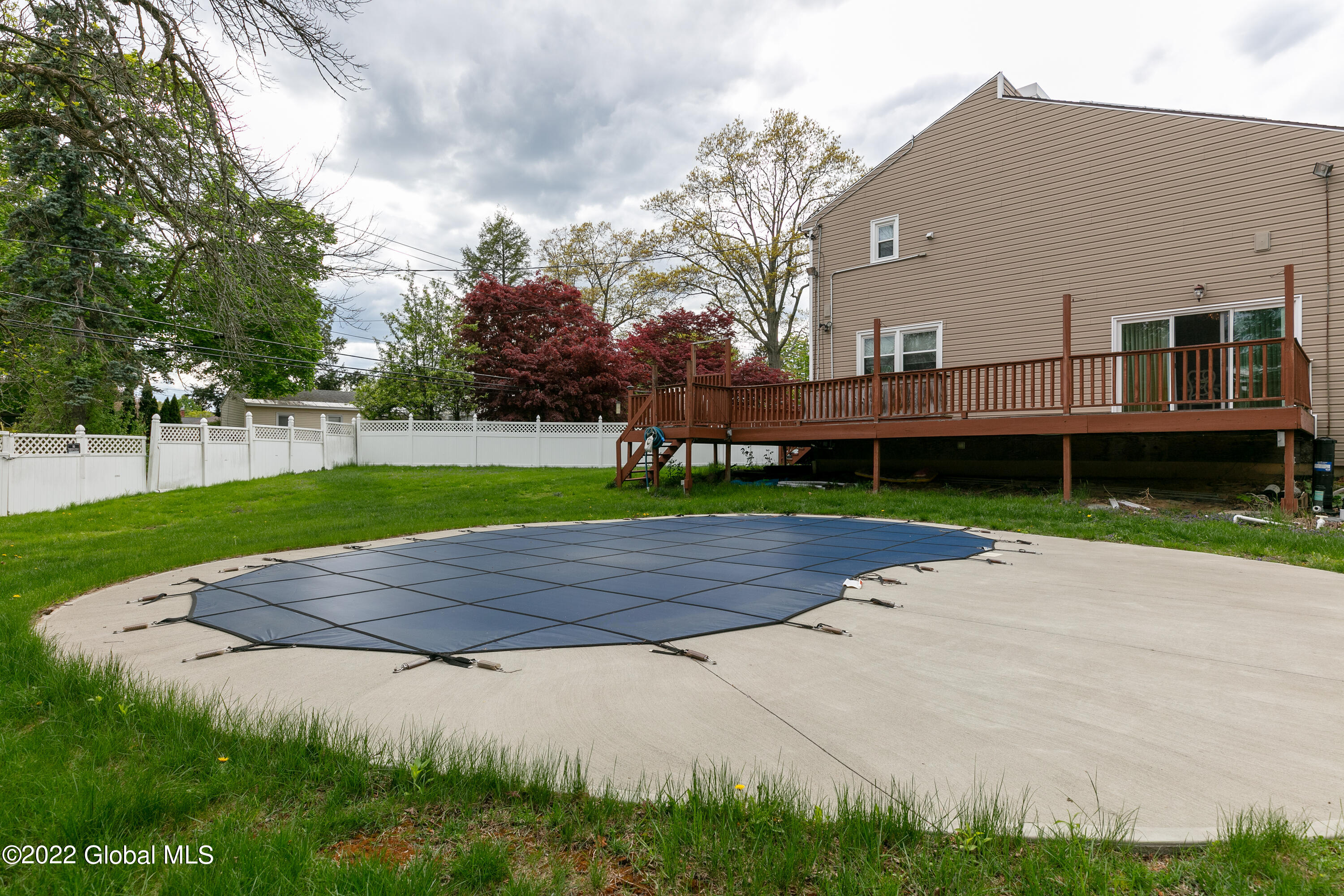 161 Holmes Dale