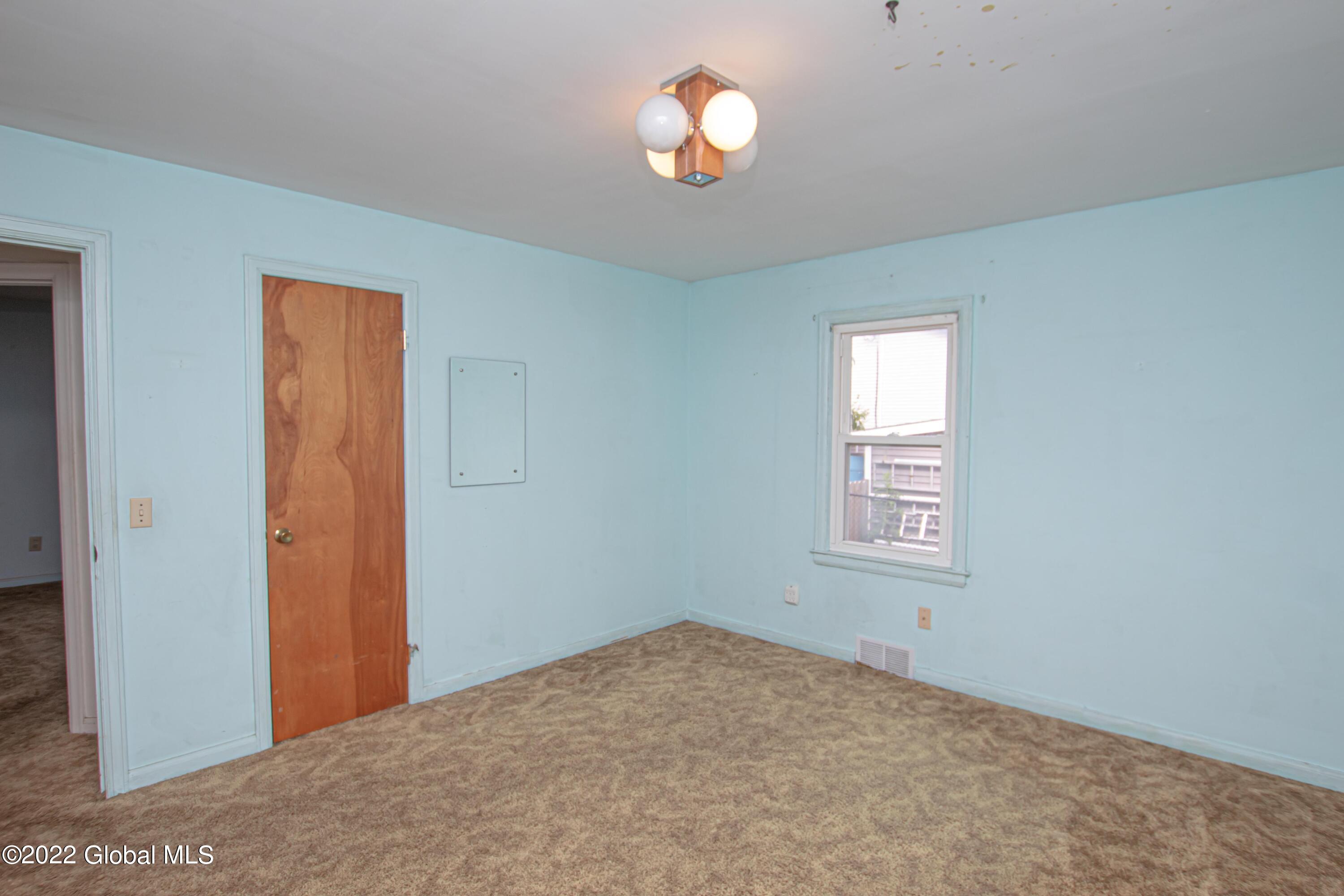 2901 W Old State Road