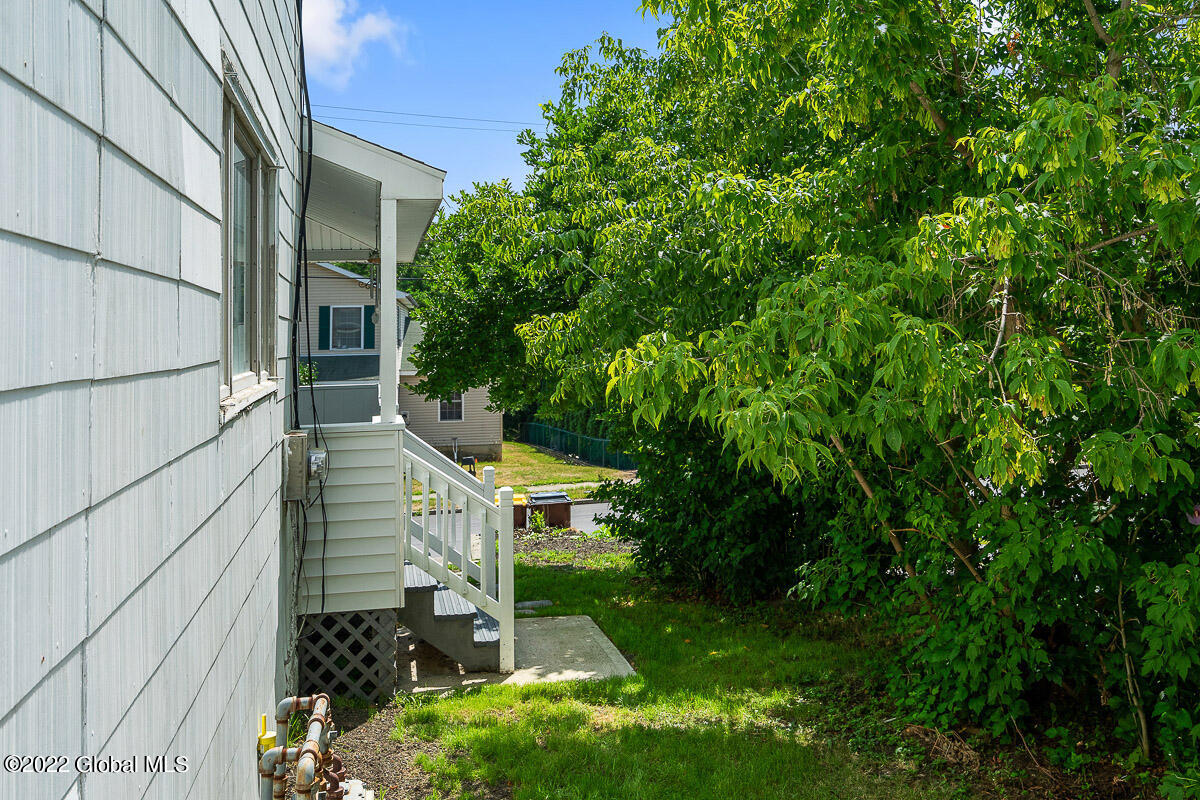 37-39 Stillwater Avenue