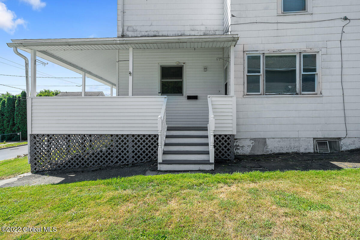 37-39 Stillwater Avenue
