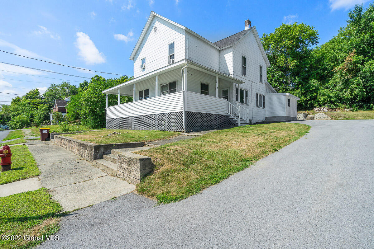37-39 Stillwater Avenue