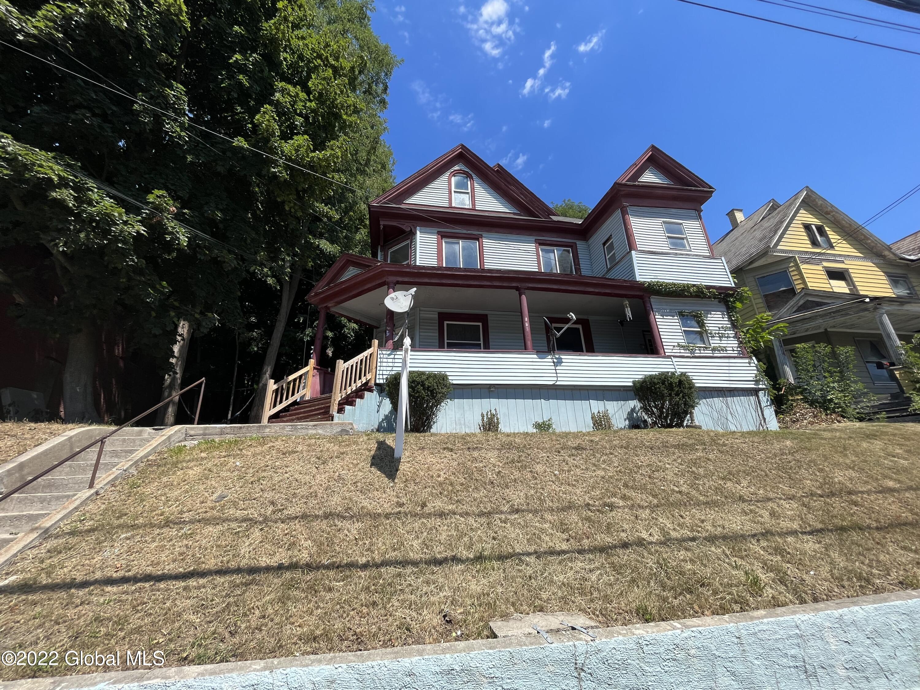 318 E Main Street