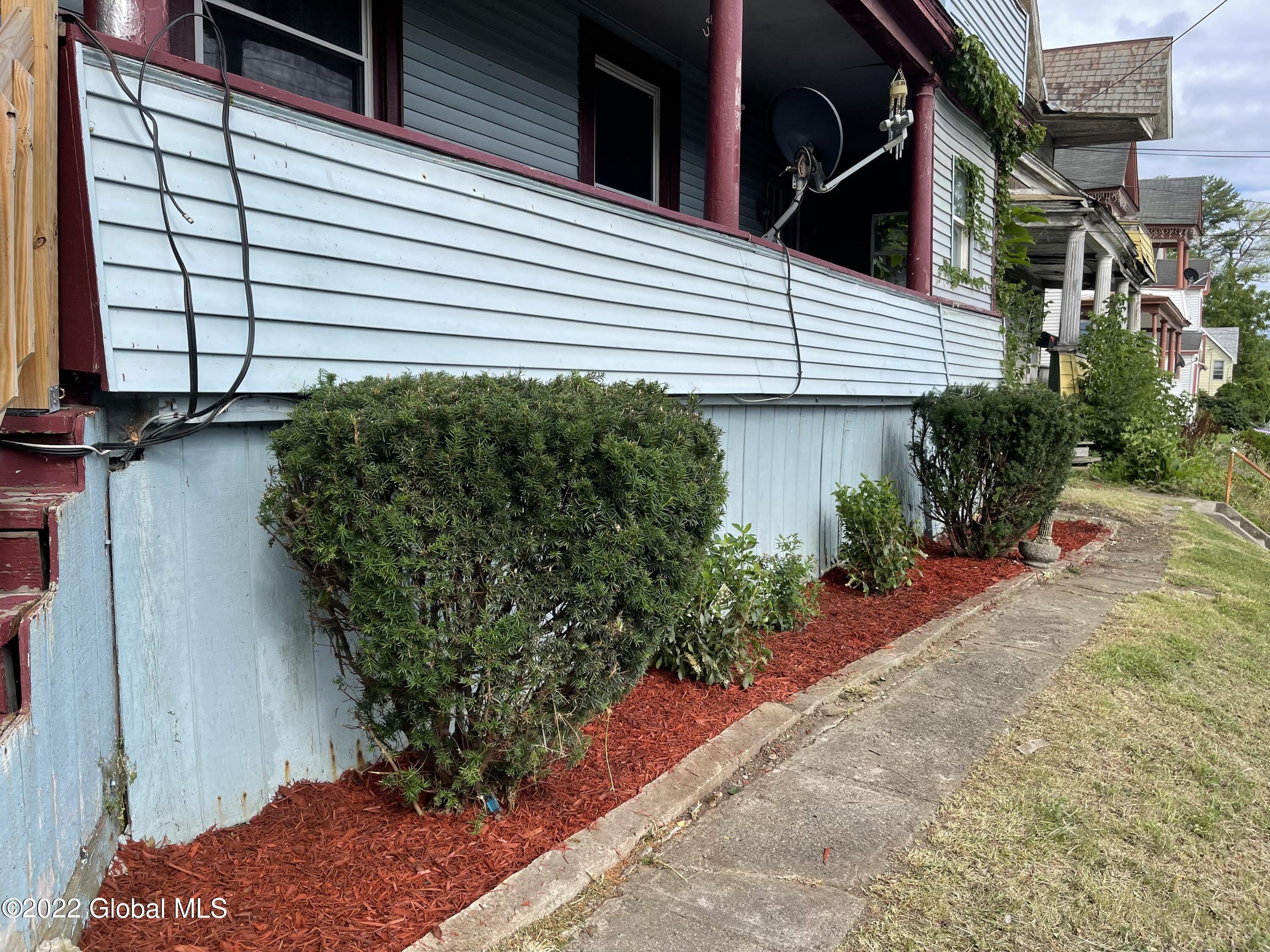 318 E Main Street