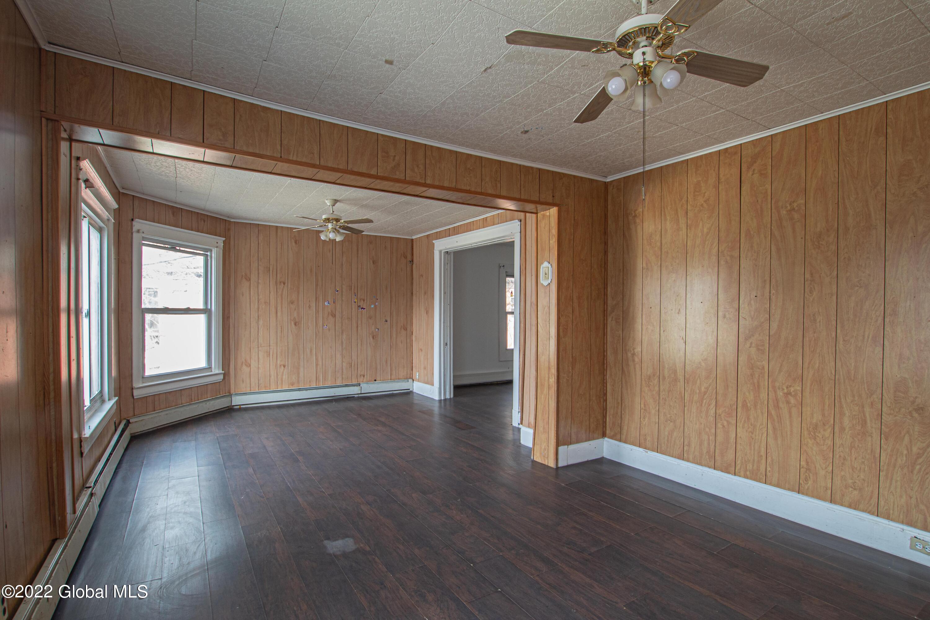 318 E Main Street