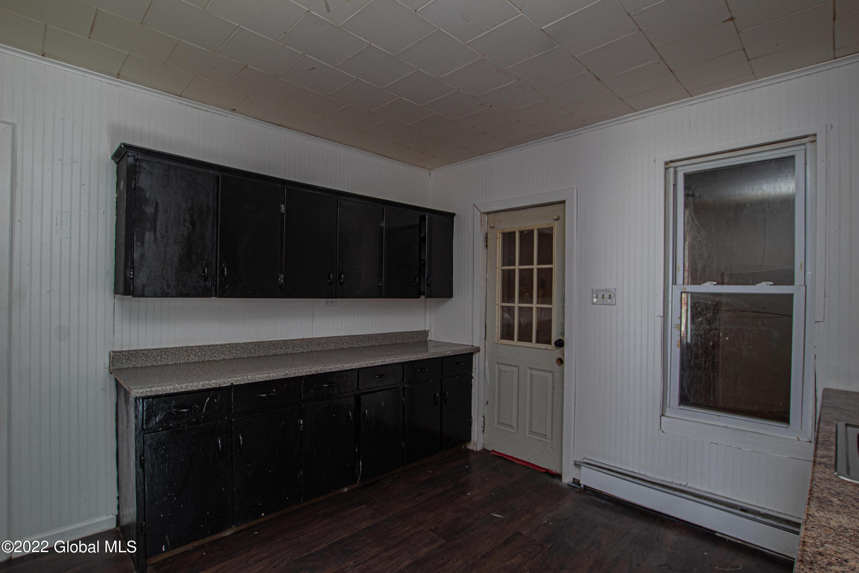 318 E Main Street