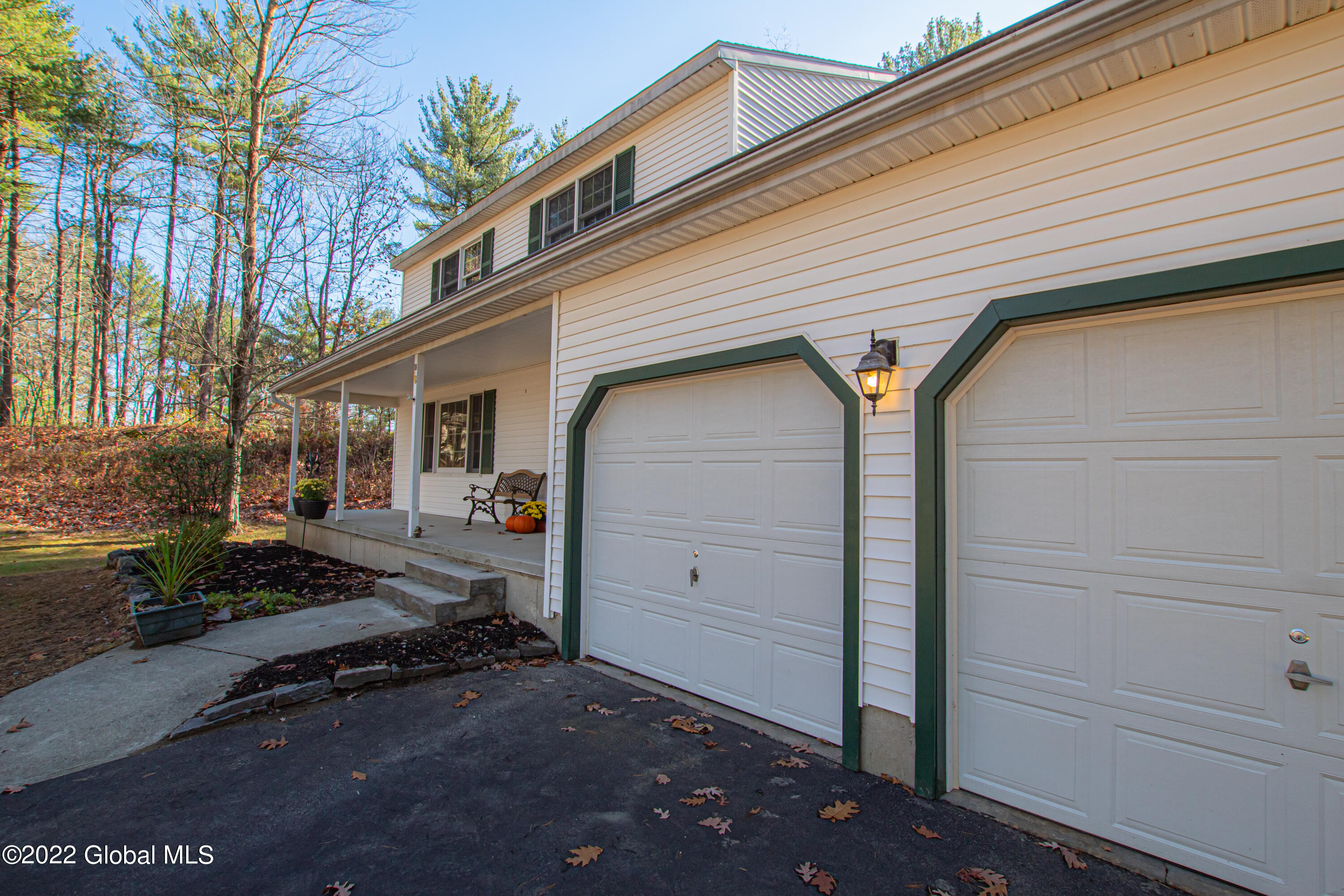 18 Cherokee Lane