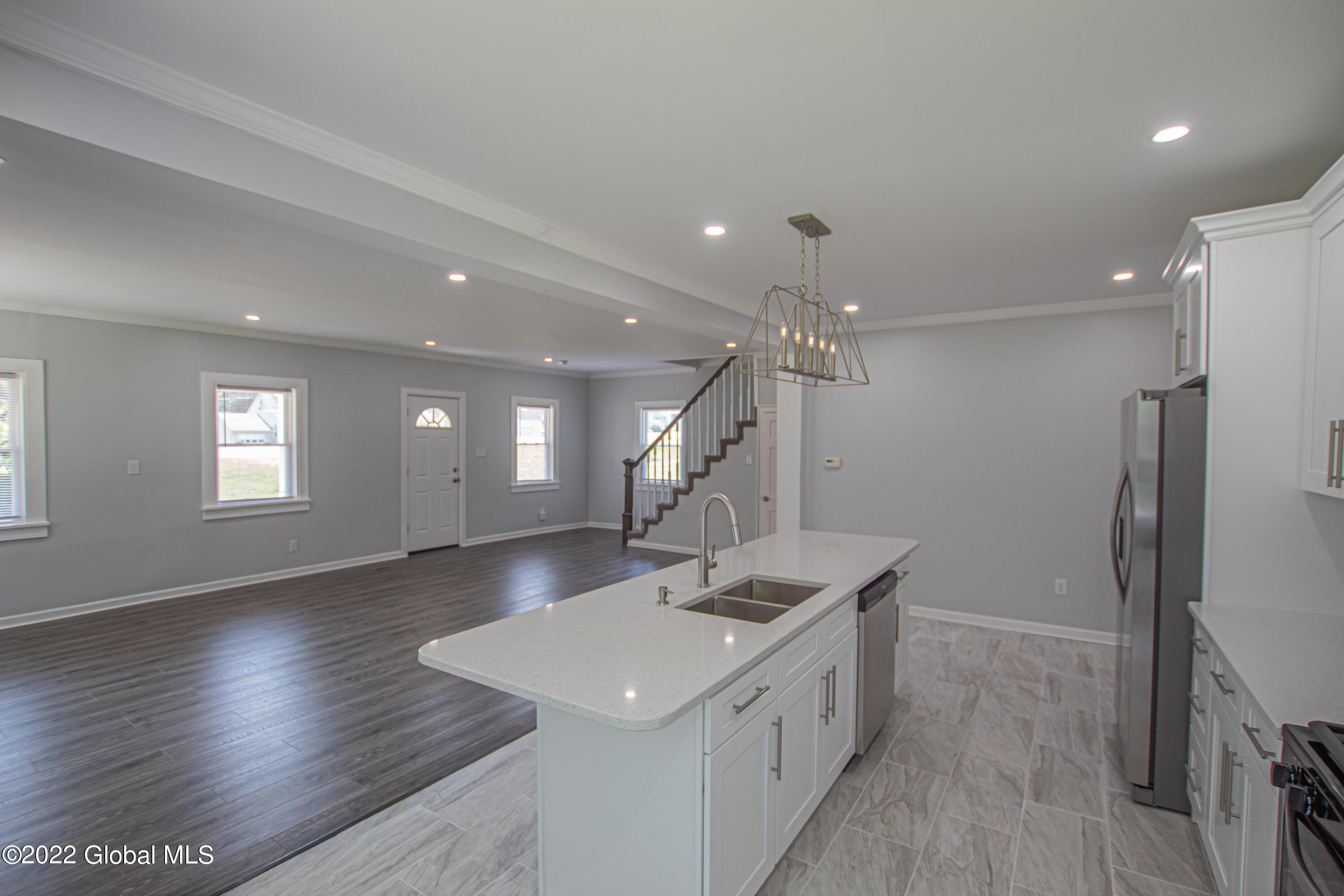 1314 W High Street