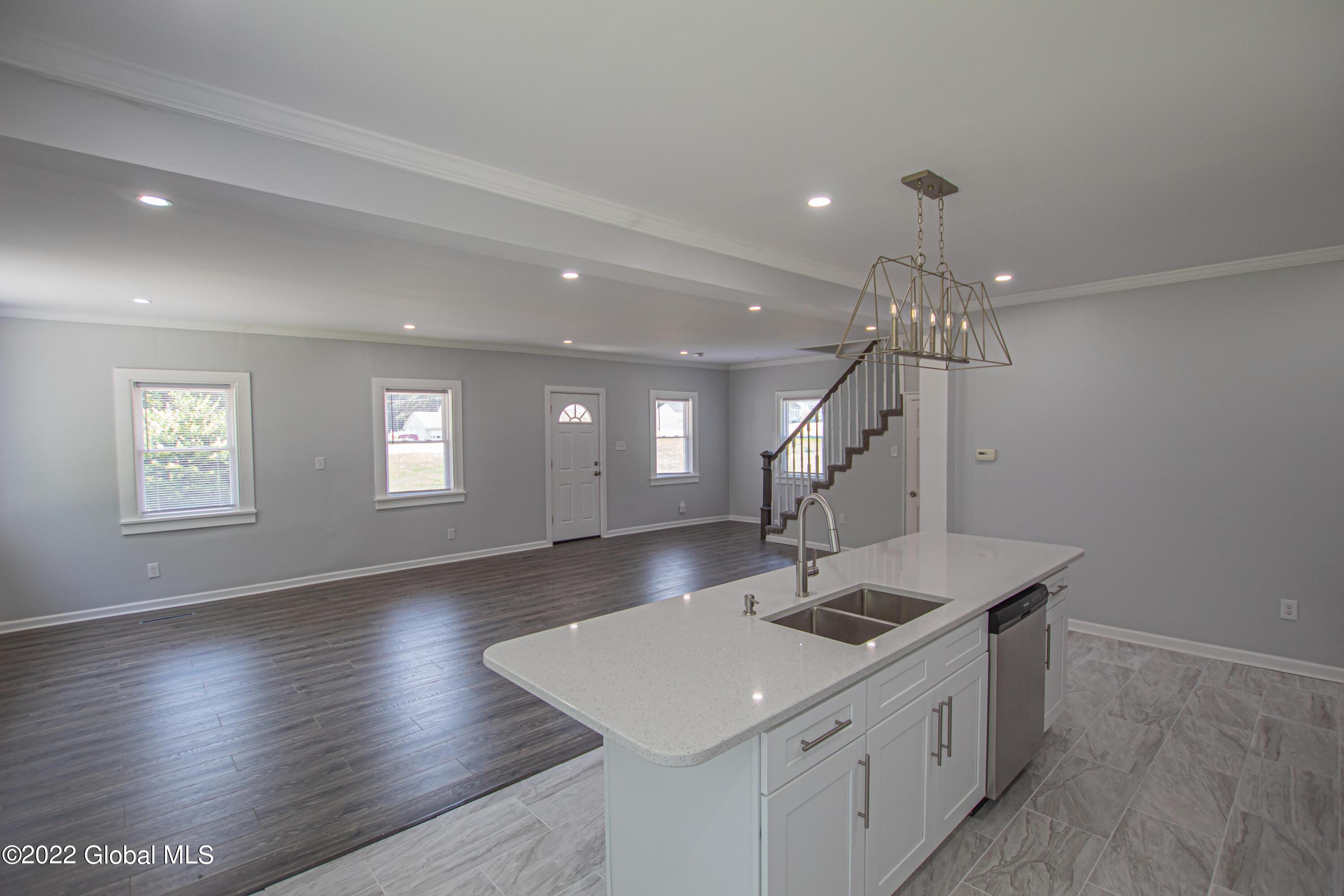 1314 W High Street