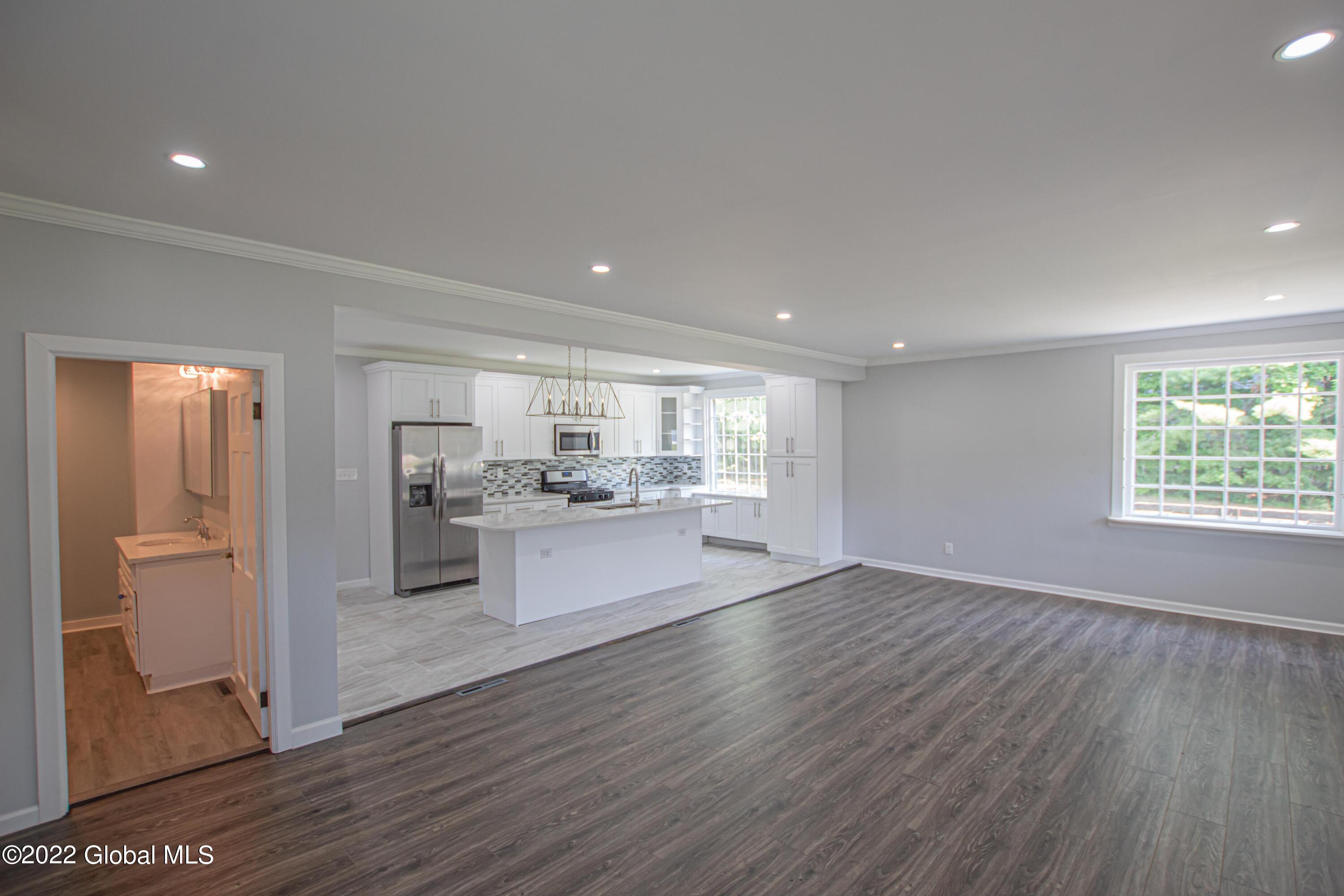1314 W High Street