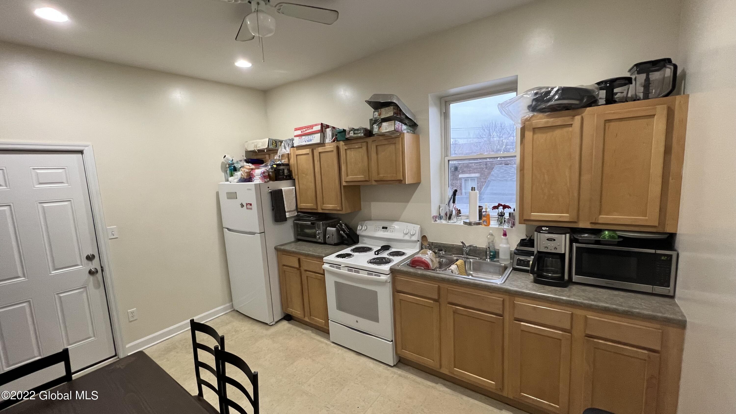 359 4th Street