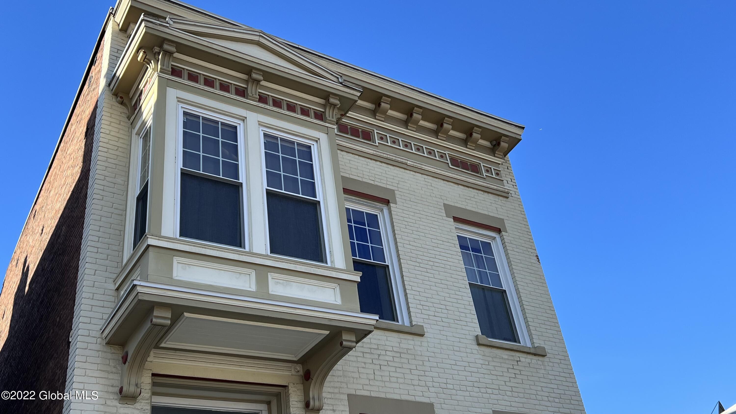 359 4th Street