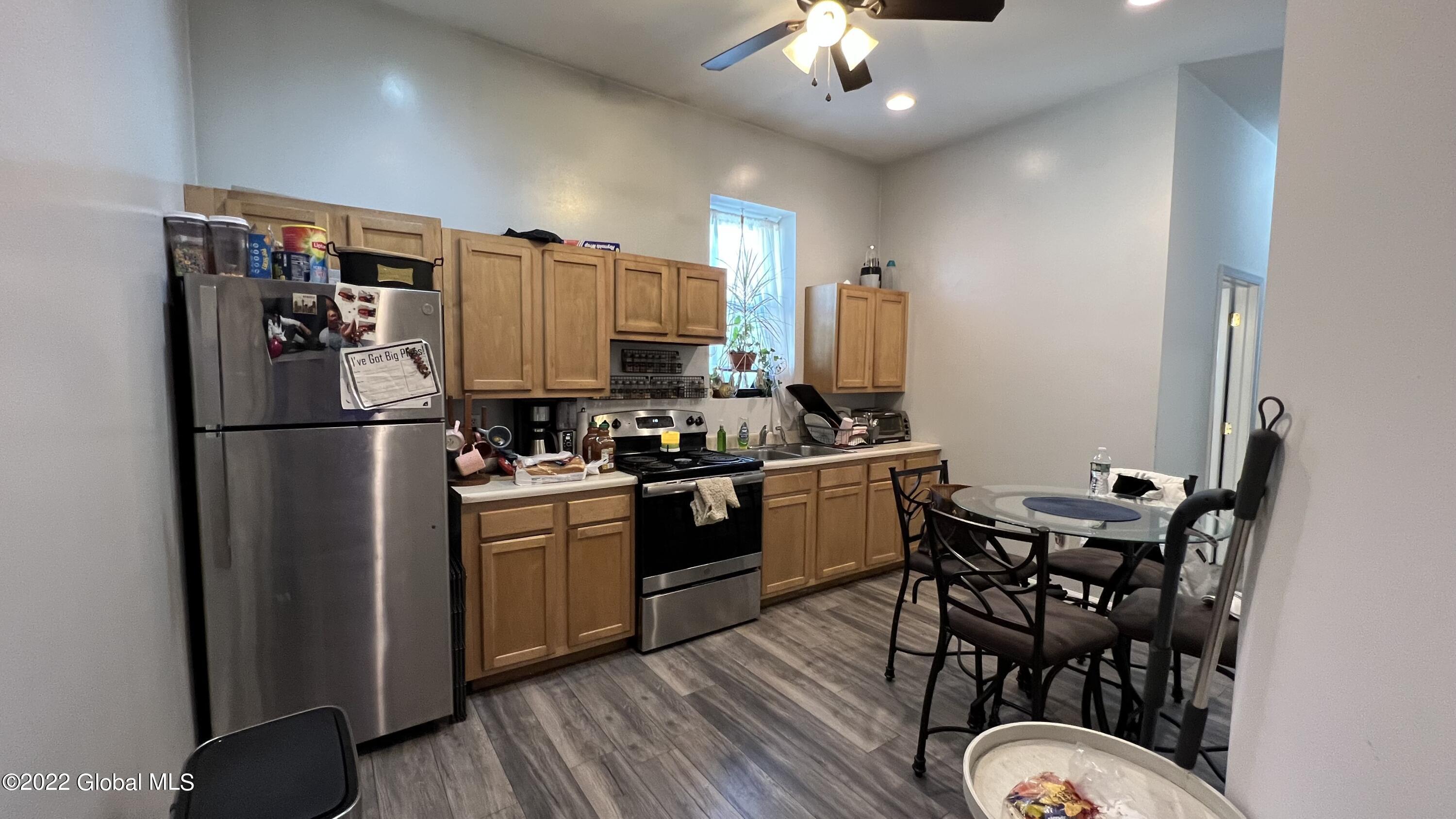 359 4th Street