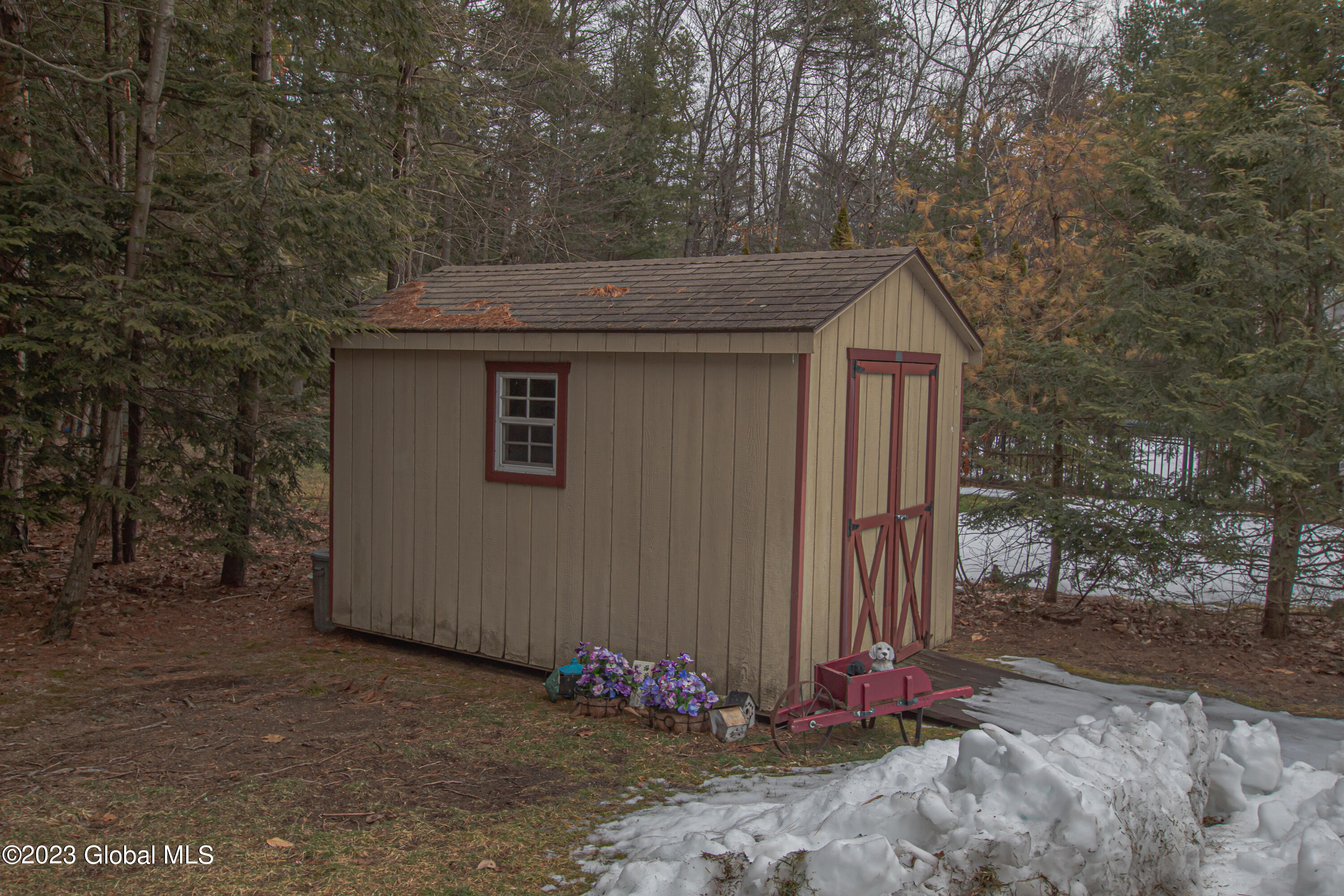 41 Lehland Drive