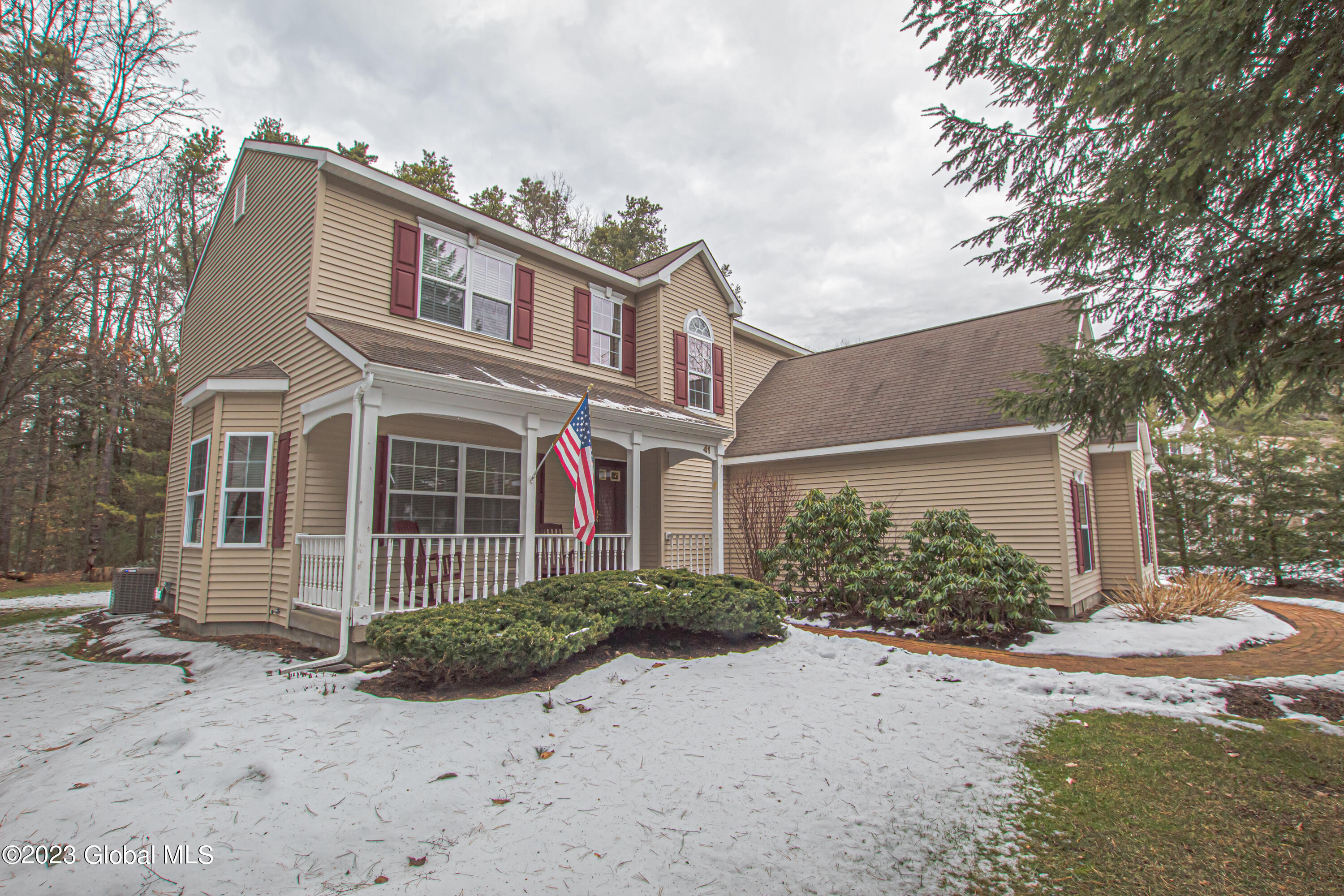 41 Lehland Drive