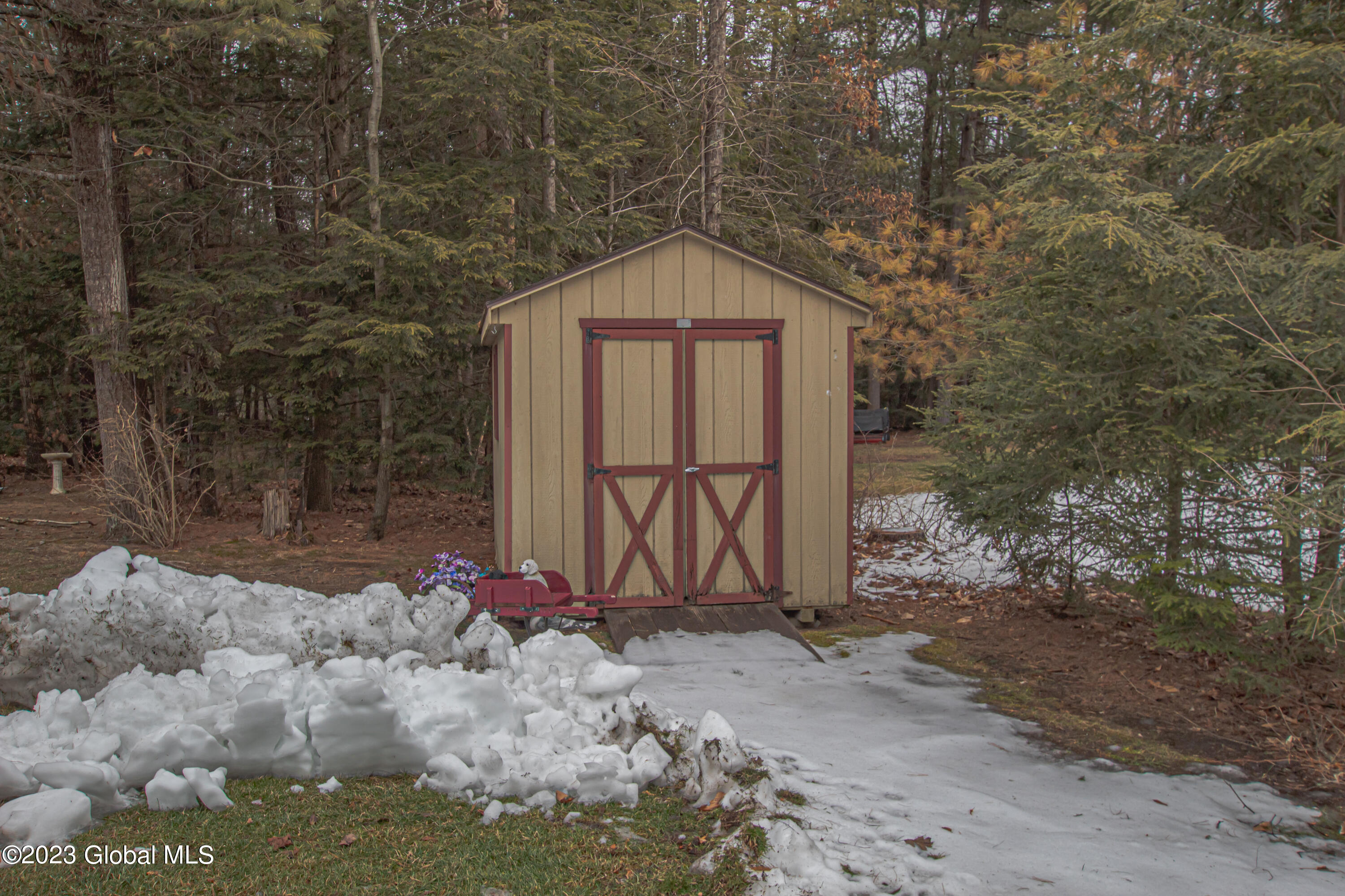 41 Lehland Drive