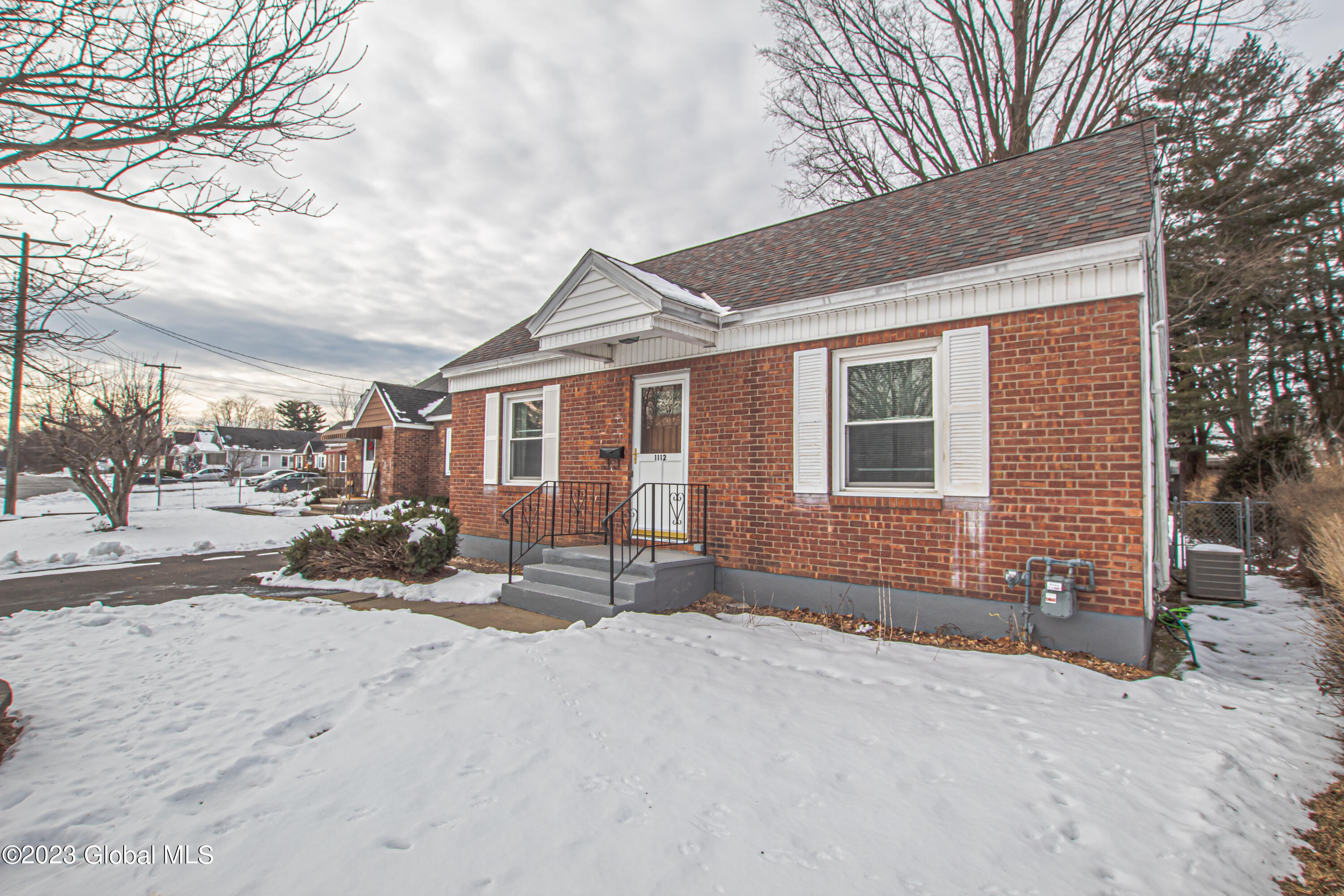 1112 Austin Place