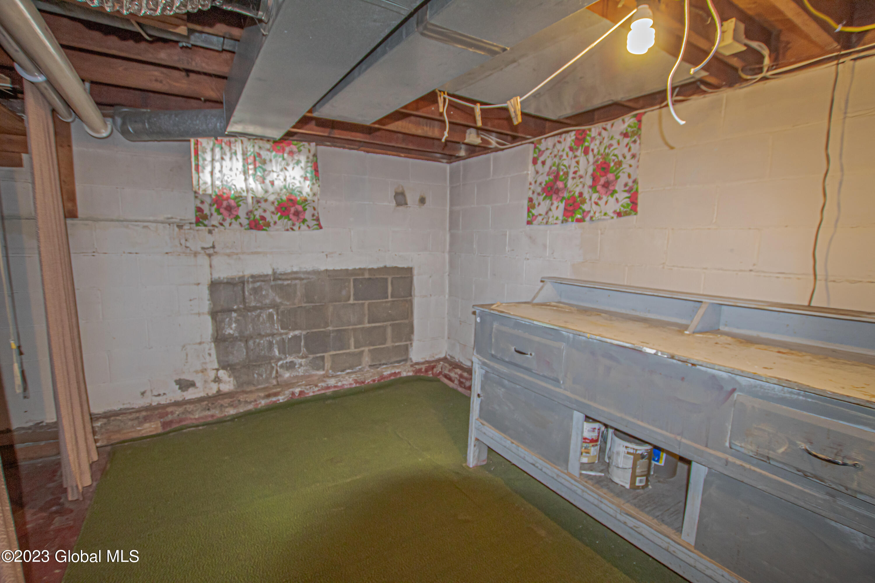 1112 Austin Place