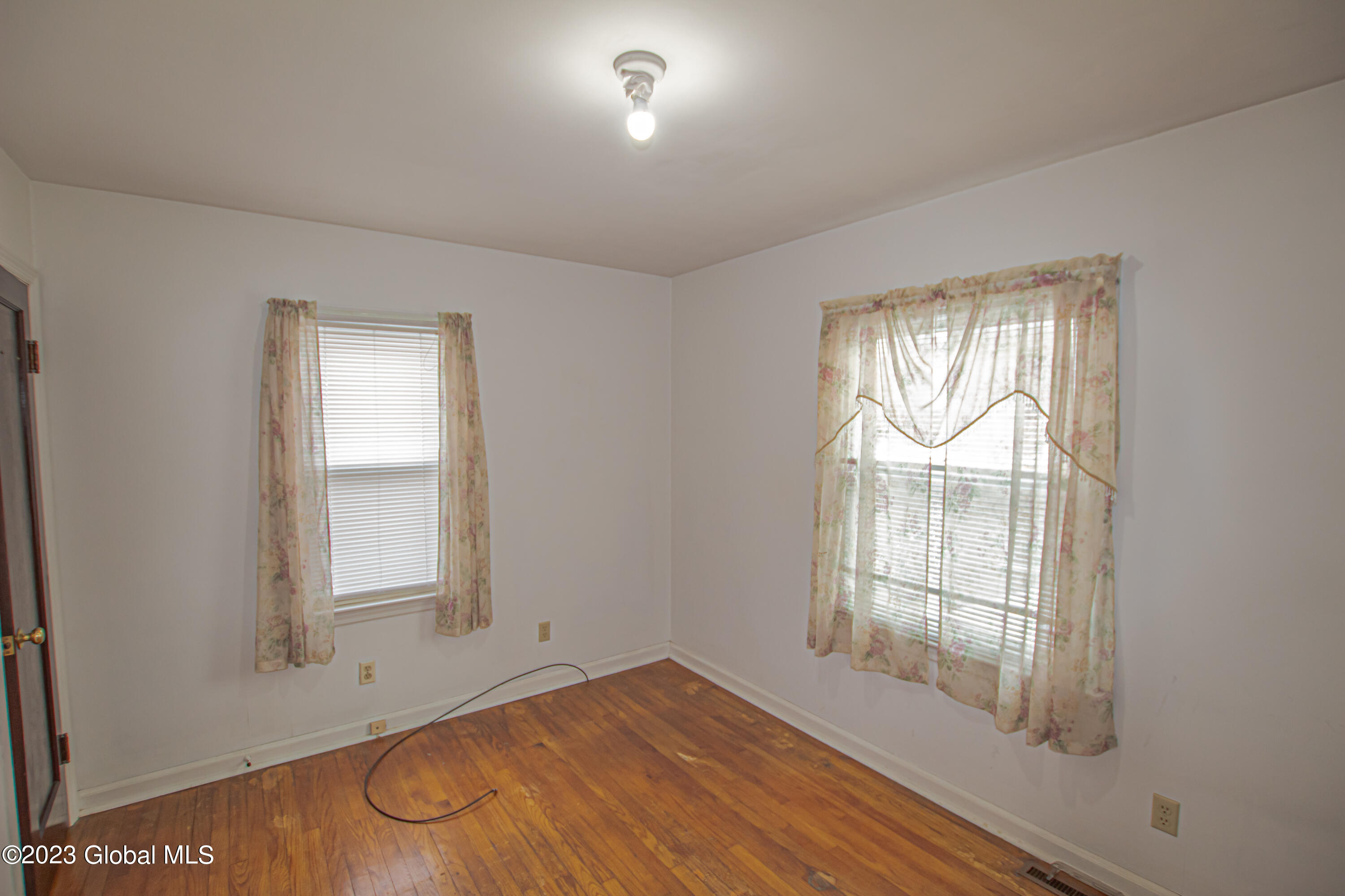 1112 Austin Place