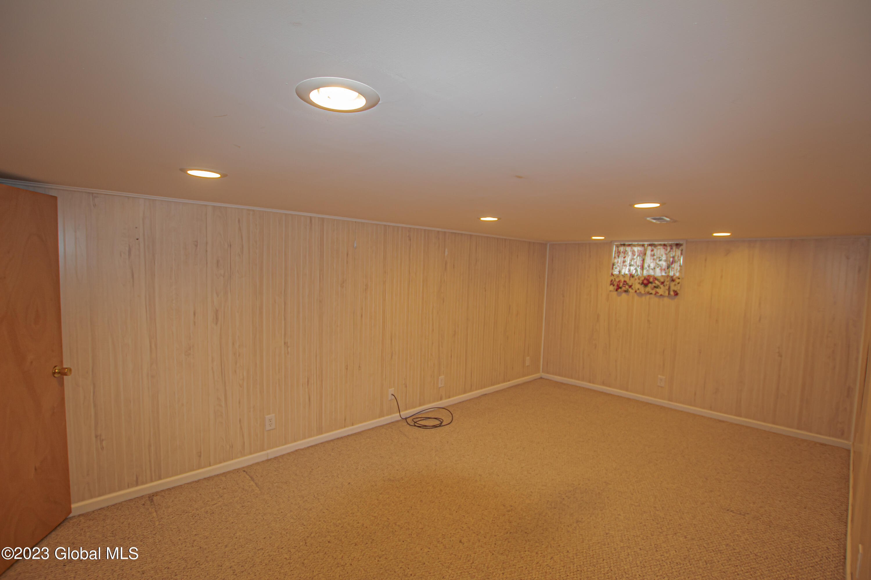 1112 Austin Place