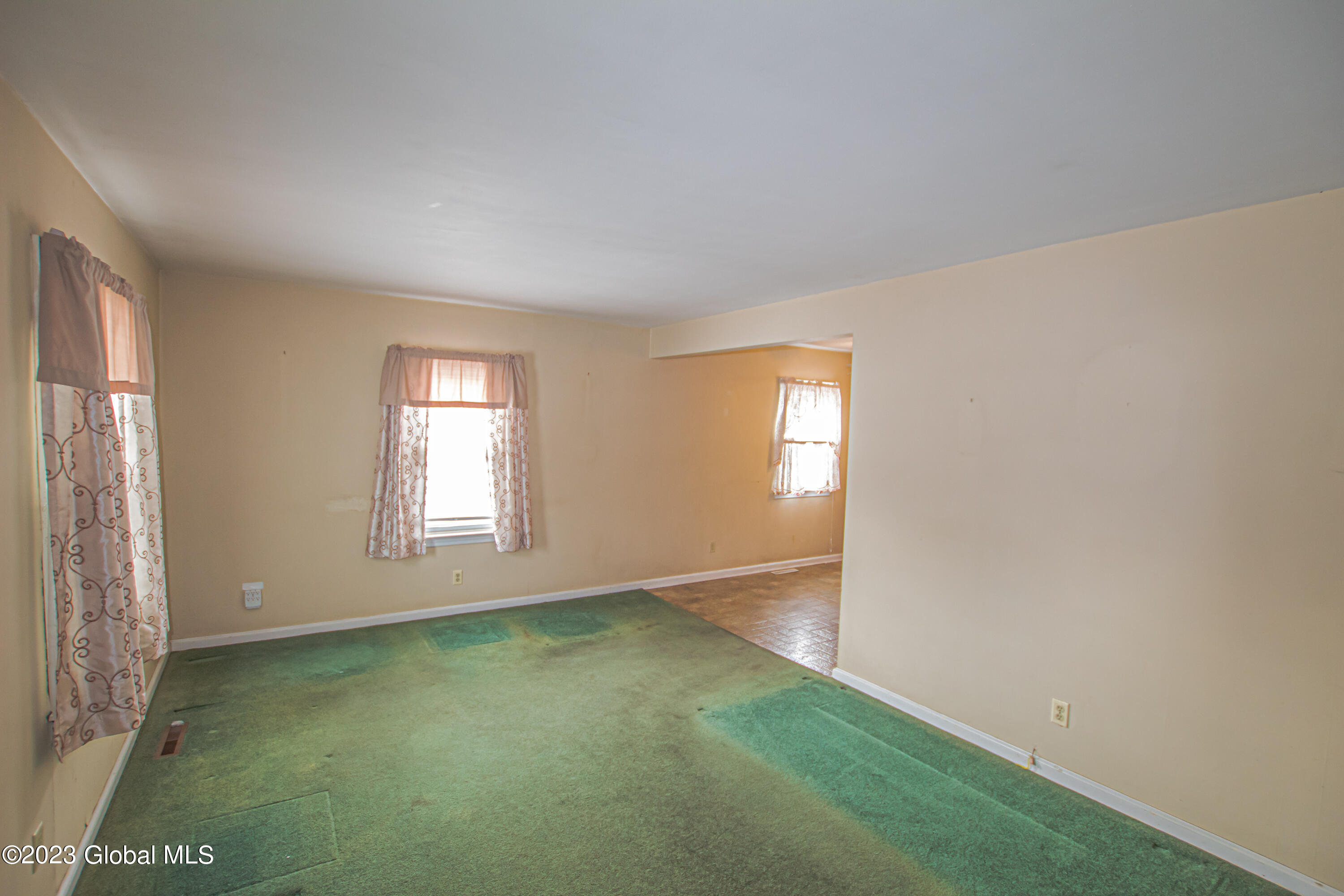 1112 Austin Place