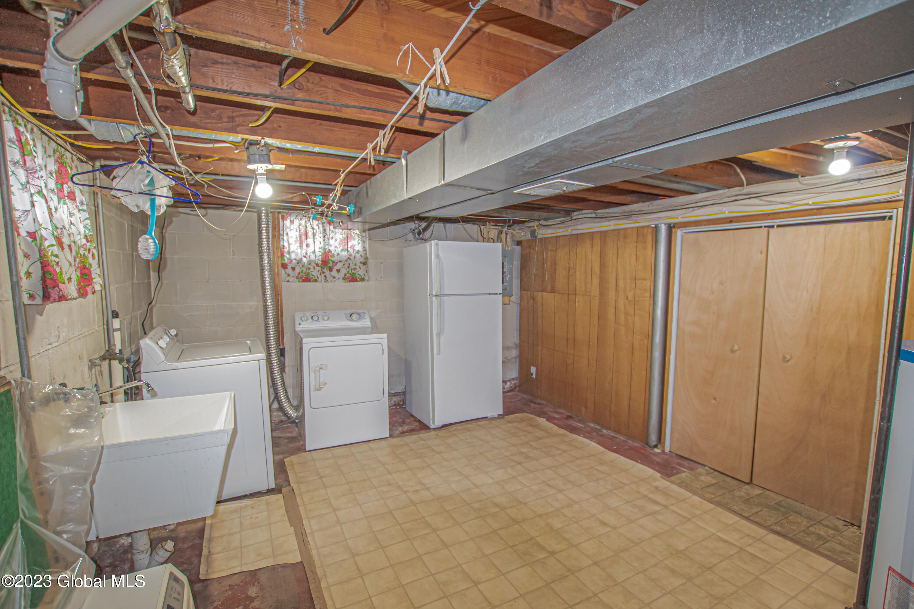 1112 Austin Place
