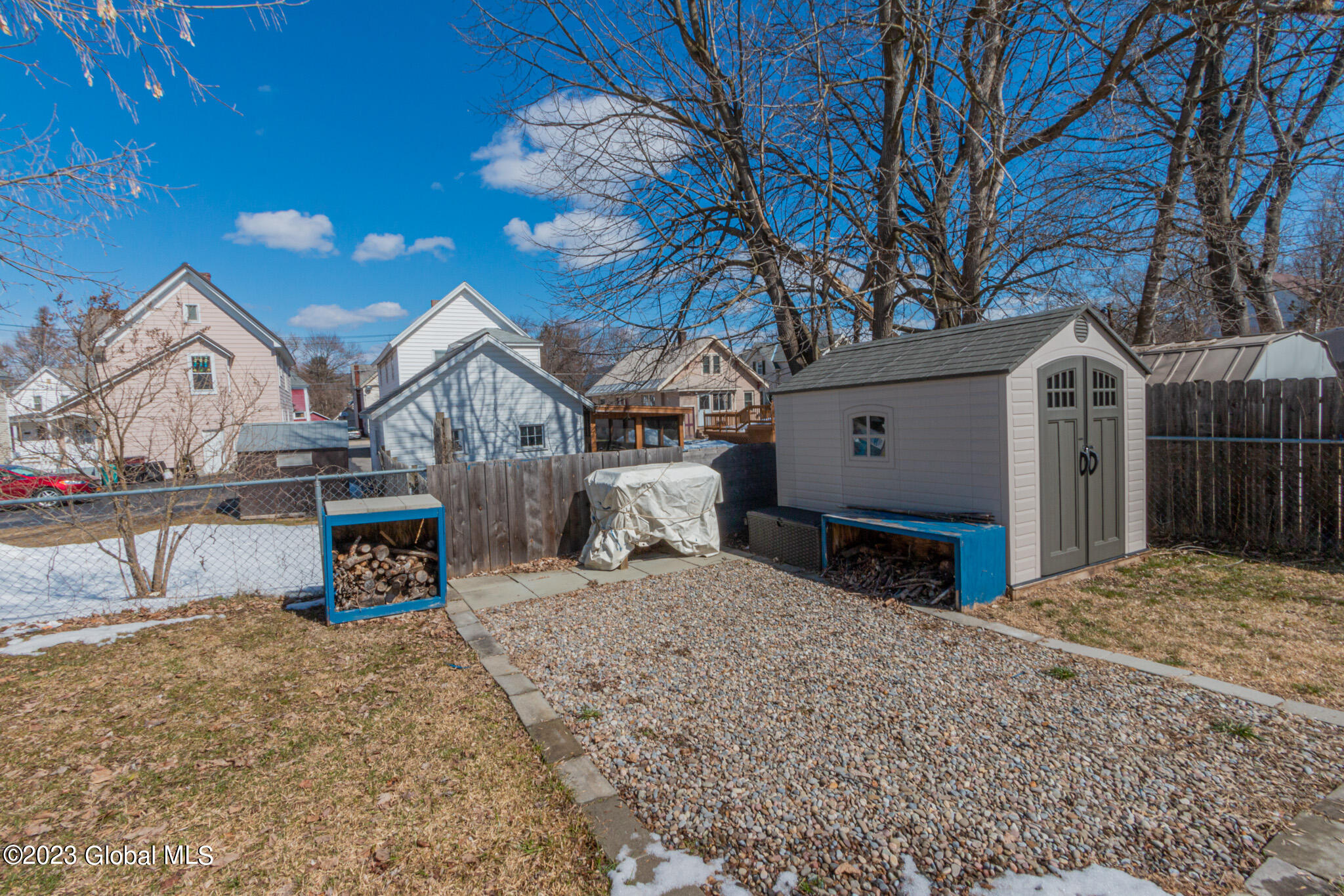 39 5th Avenue