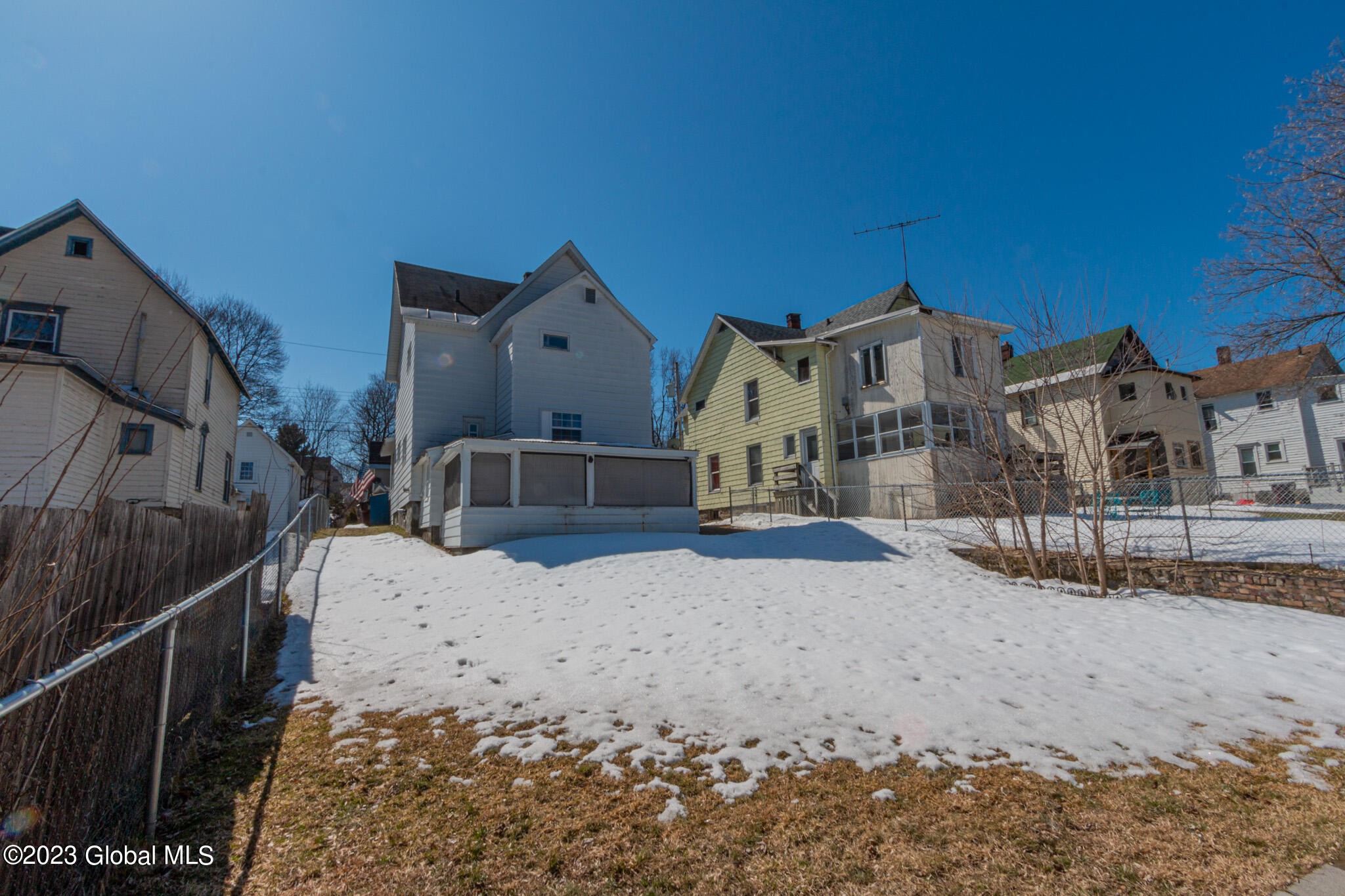 39 5th Avenue