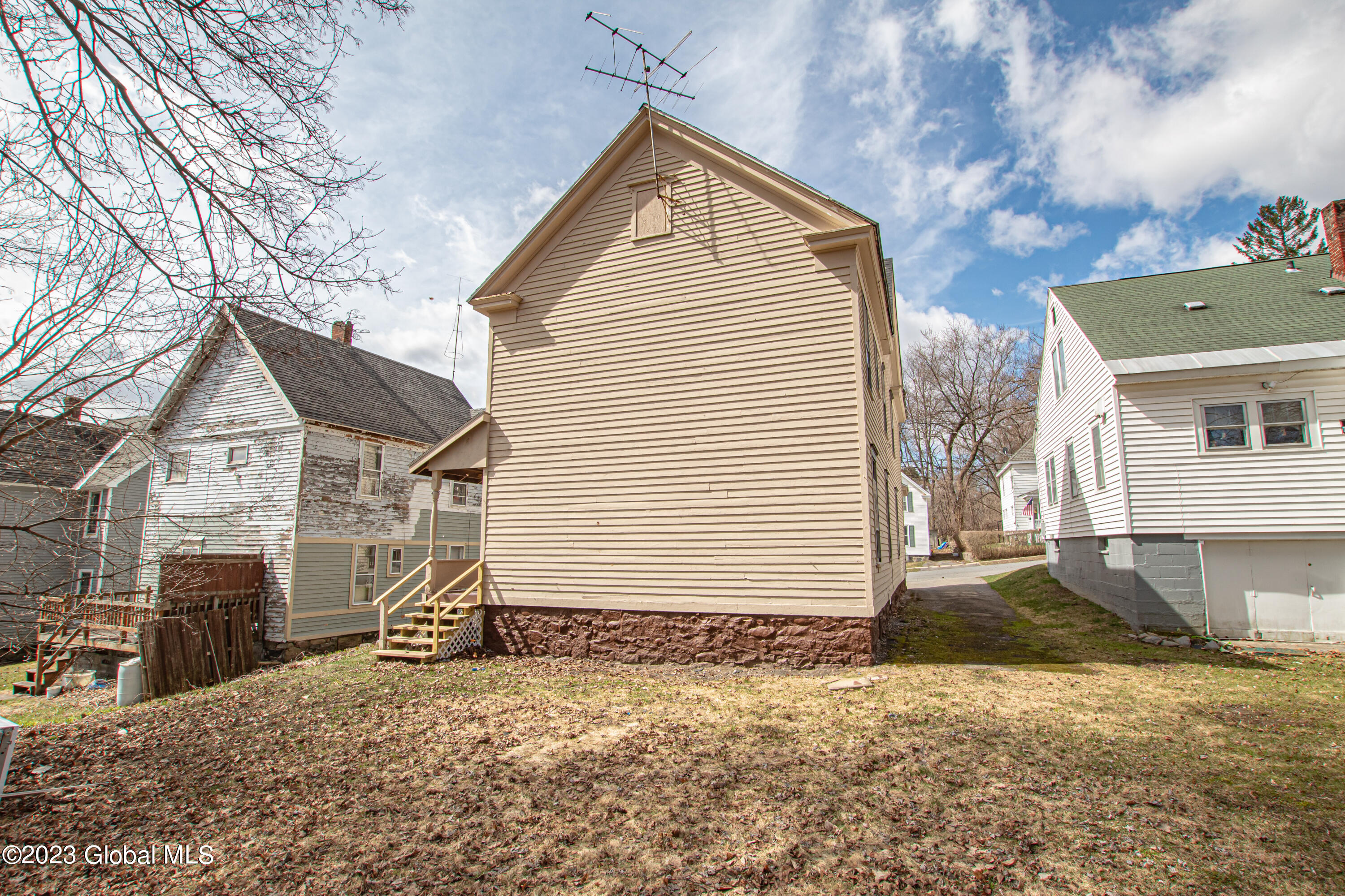 22 N McNab Avenue
