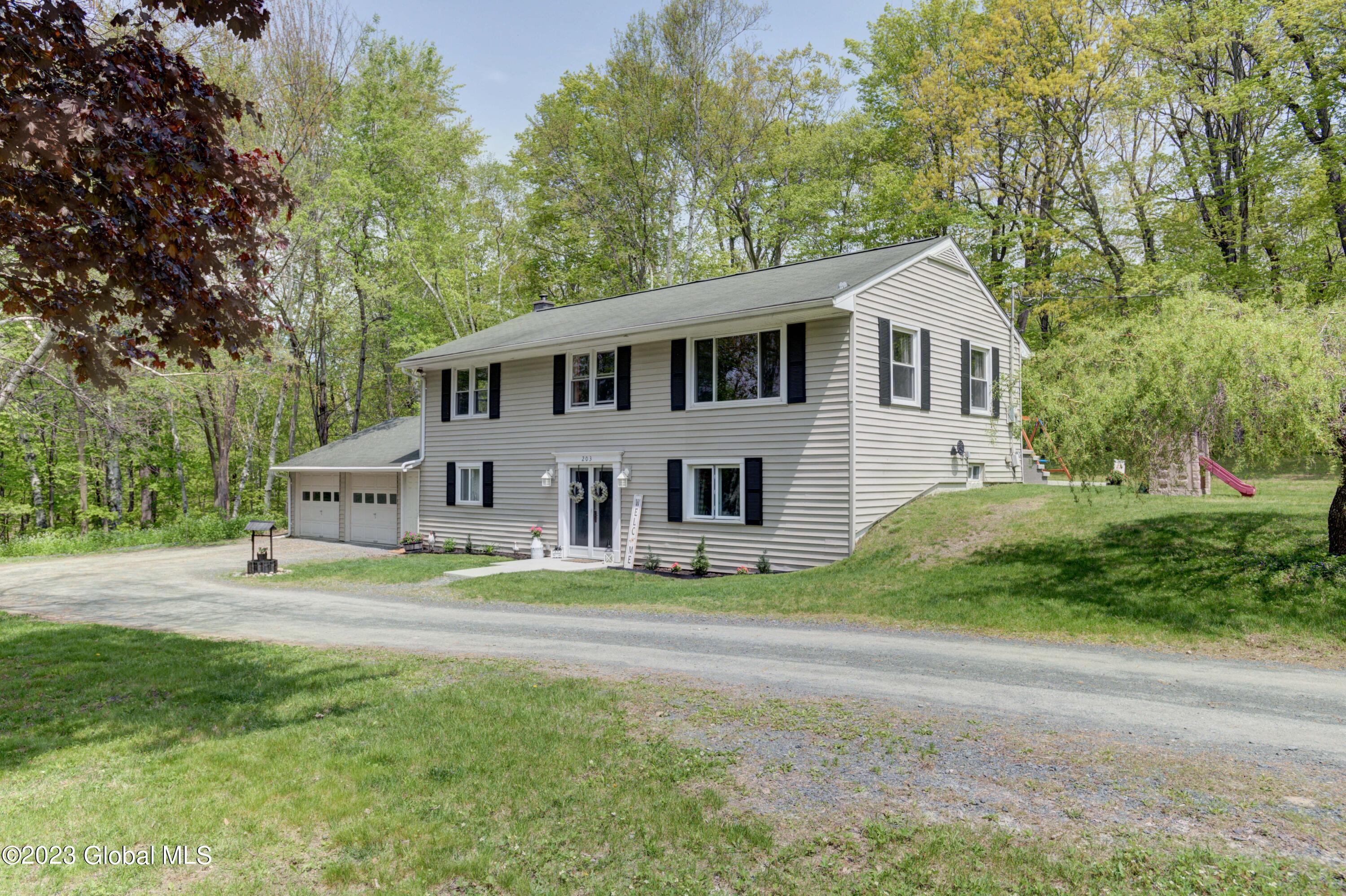 203 Dearstyne Road
