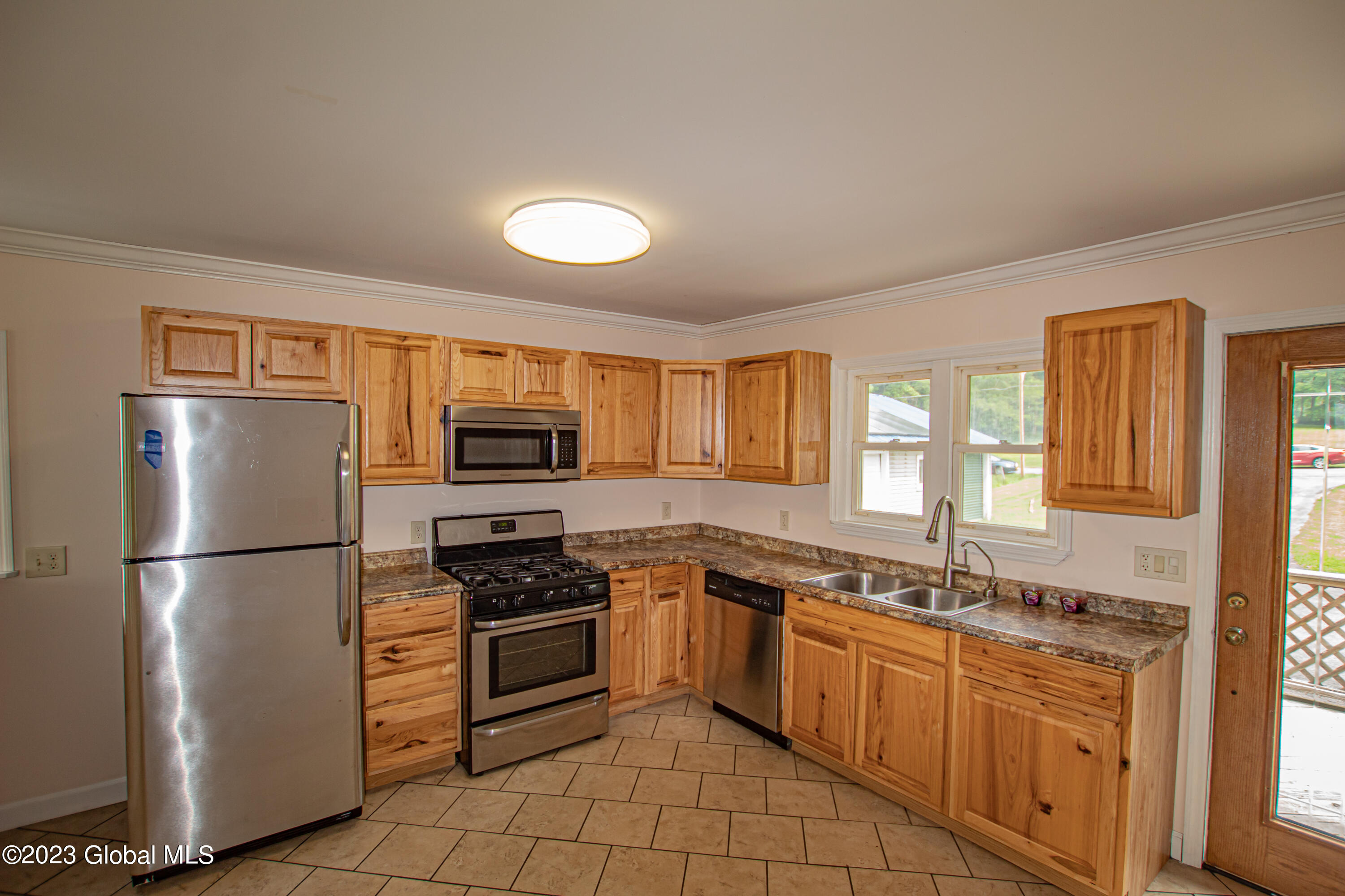 105 Travers Road