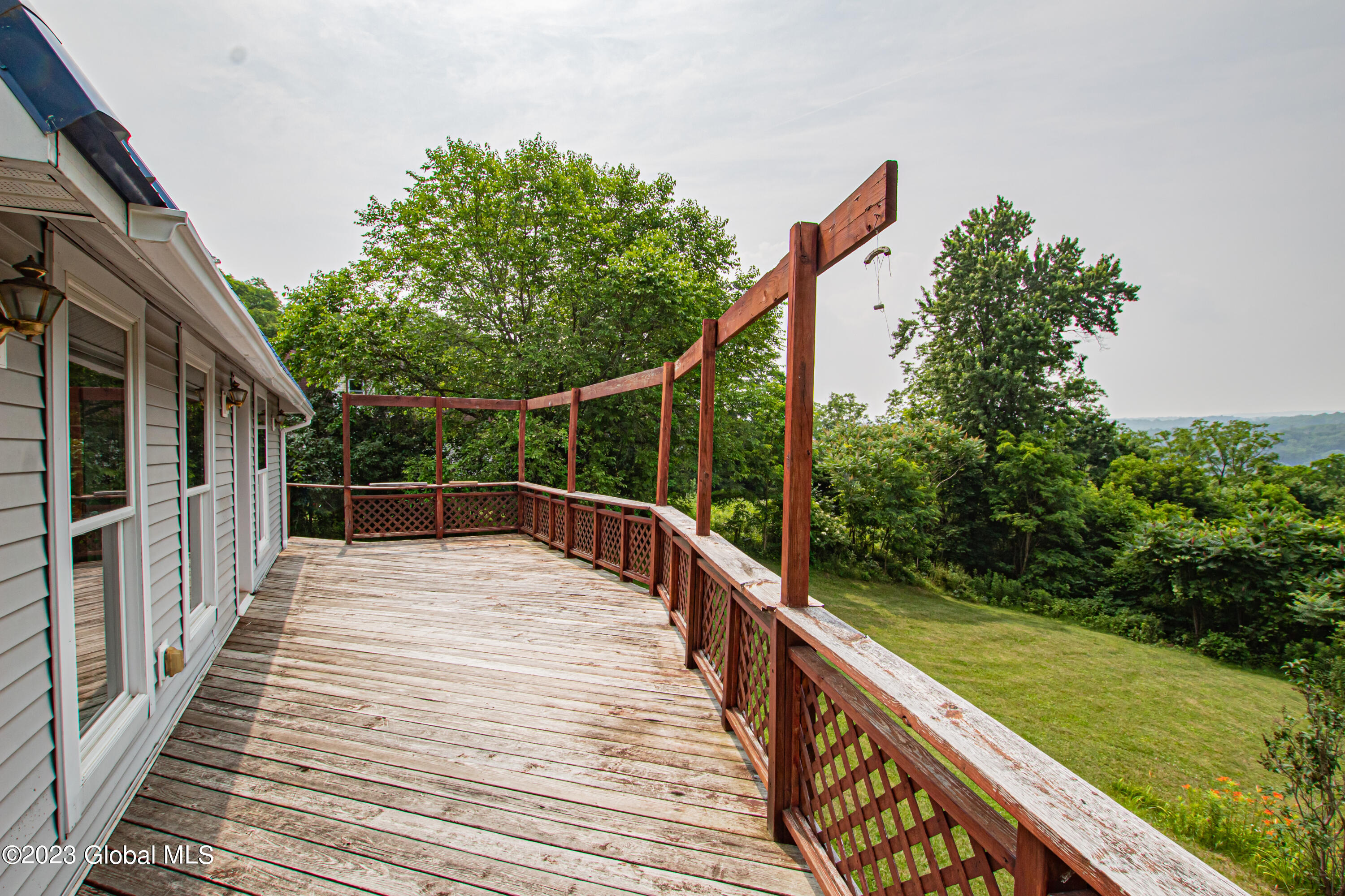 105 Travers Road