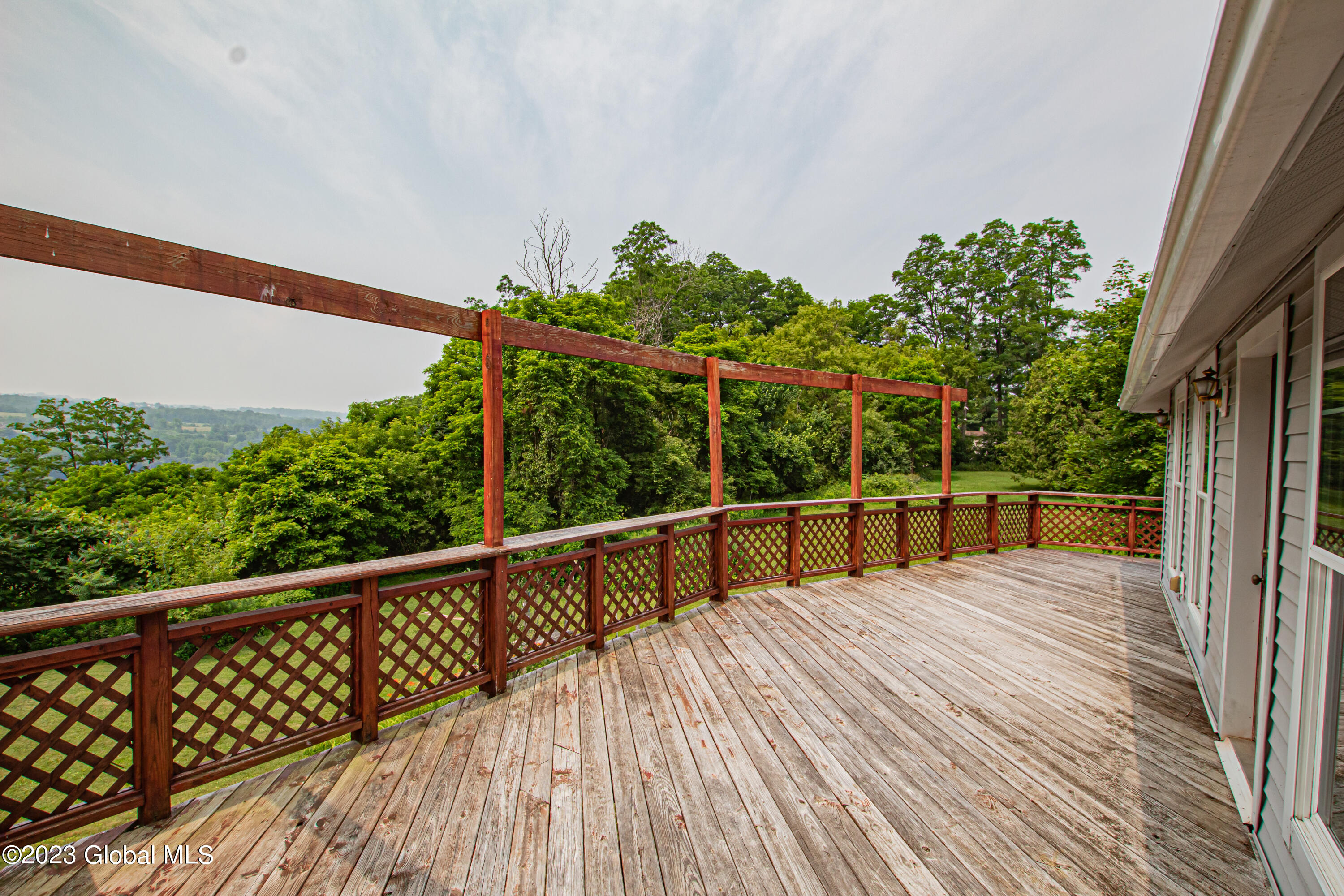 105 Travers Road