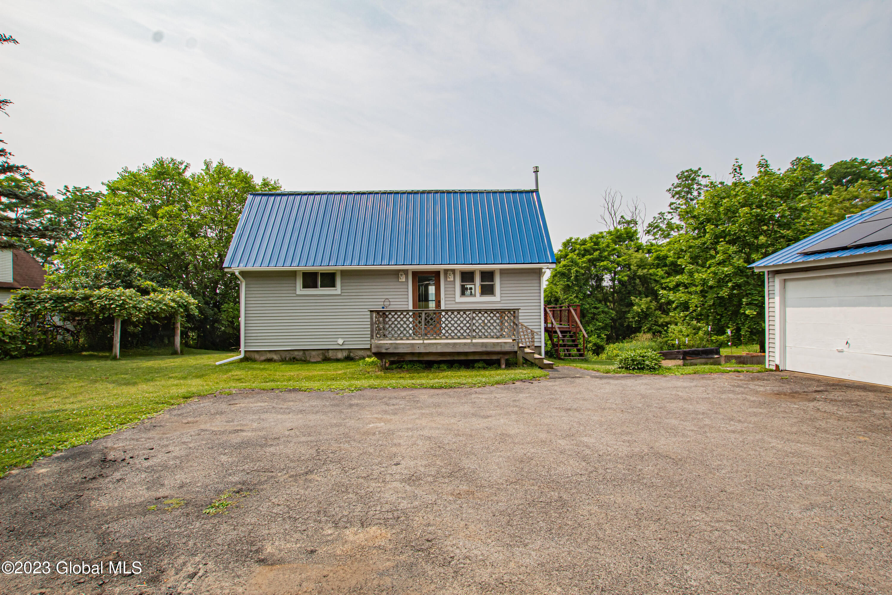 105 Travers Road