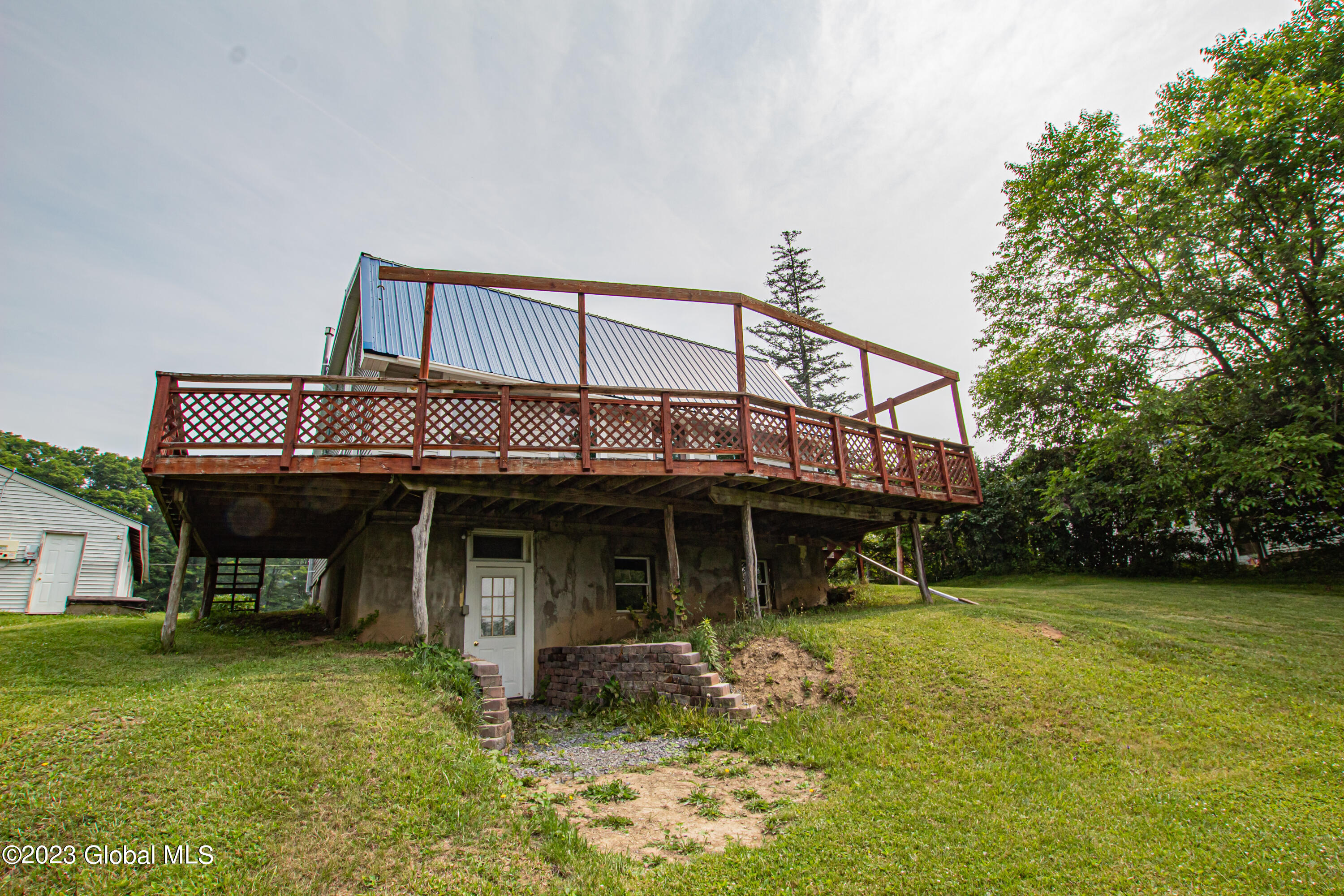 105 Travers Road